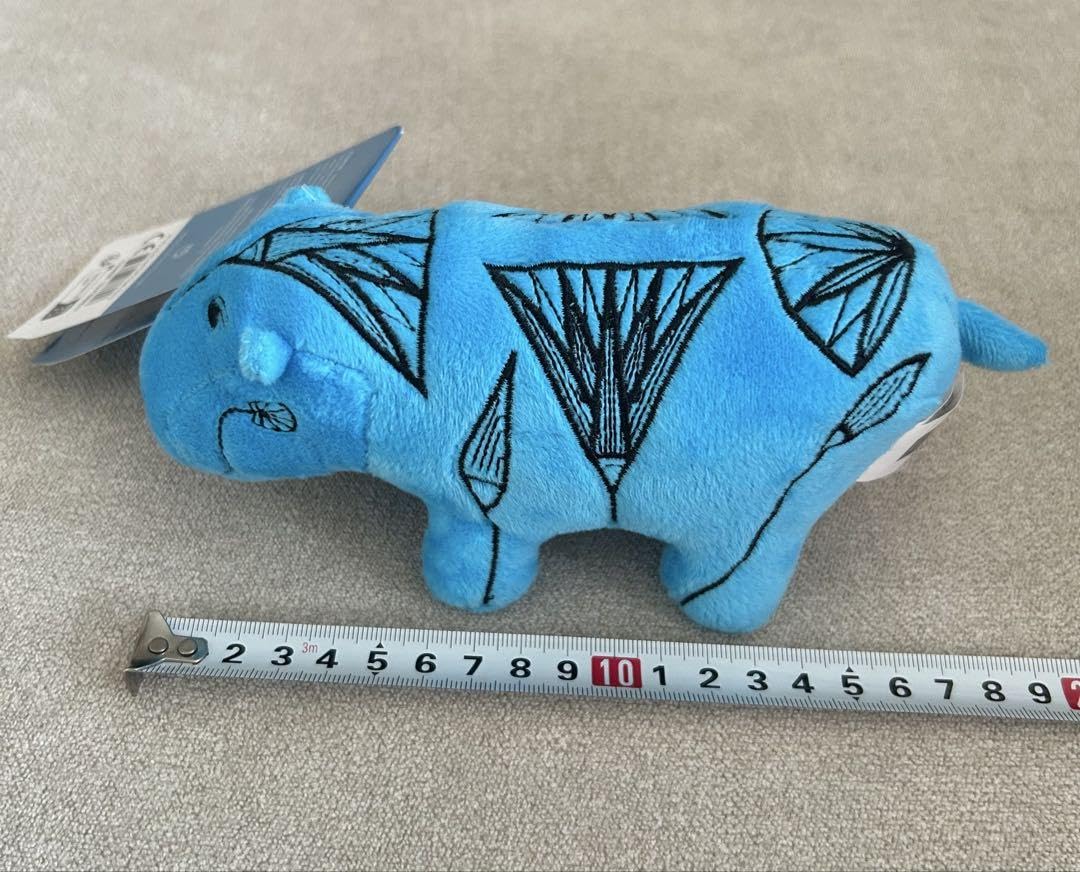 Amazon.co.jp: ルーブル美術館 青いカバ ぬいぐるみ(小サイズ) : おもちゃ