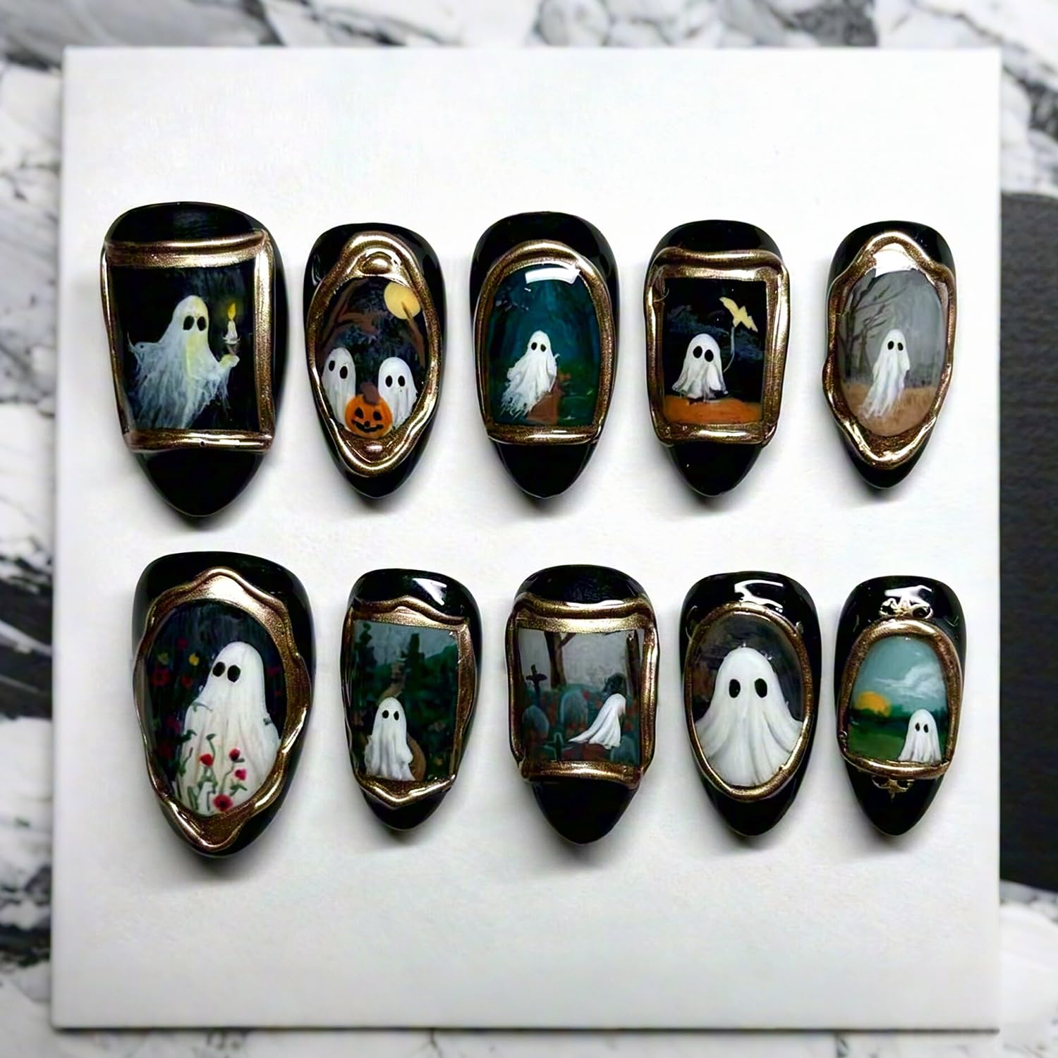 Halloween Ghost Press on Nails Set 30Pcs Medium Almond Fake Nails Black False Nails Acrylic Nails Spooky Stick on Nails 3D Gothic Pumpkin Ghost Design Reusable Vintage Gold Gilding Nail Tips for