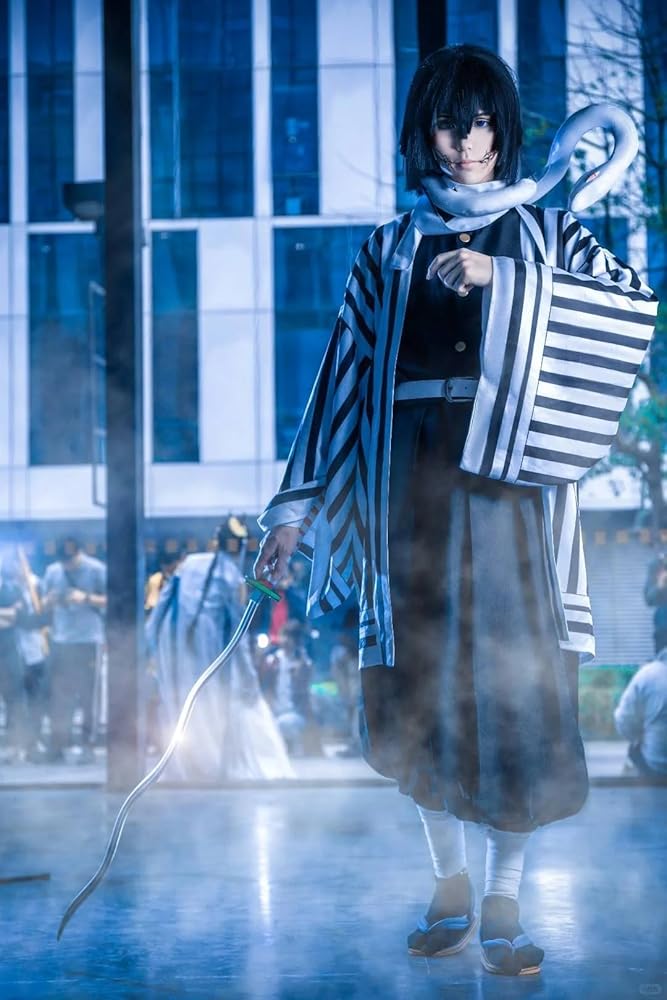 Amazon.co.jp: [ASINKING] 伊黒小芭内 コスプレ衣装 ウィッグ