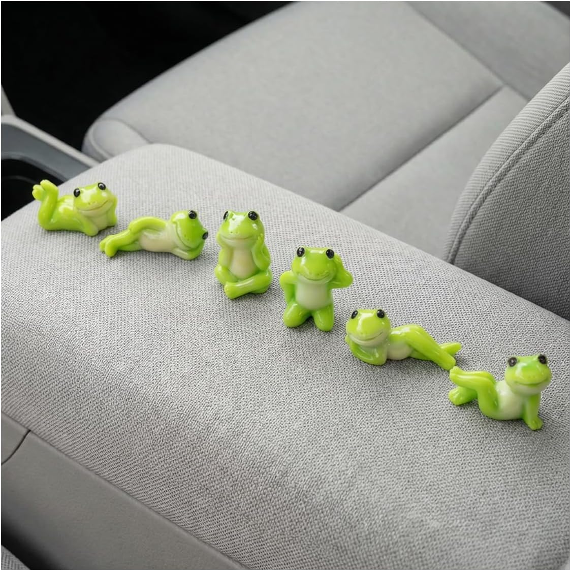 6PCS Cute Frog Car Dashboard Decorations, Mini Resin Automotive Rear View Mirror Ornament, Funny Cartoon Animals Vehicle Interior Accessories for Home, Office(Frog)