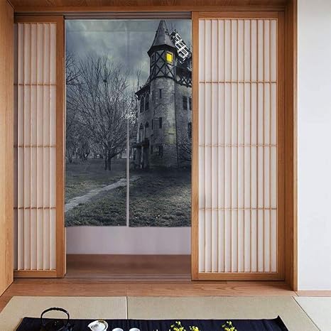 Amazon Wotaka 部屋仕切り のれん ゴシックお化け 屋敷の暗い空と葉のない木が不気味なテーマのハロウィーンのデザイン おしゃれ 暖簾 玄関 キッチン リビング 飲食店 出入り口 ロング のれん カーテン 幅86 丈143cm のれん オンライン通販