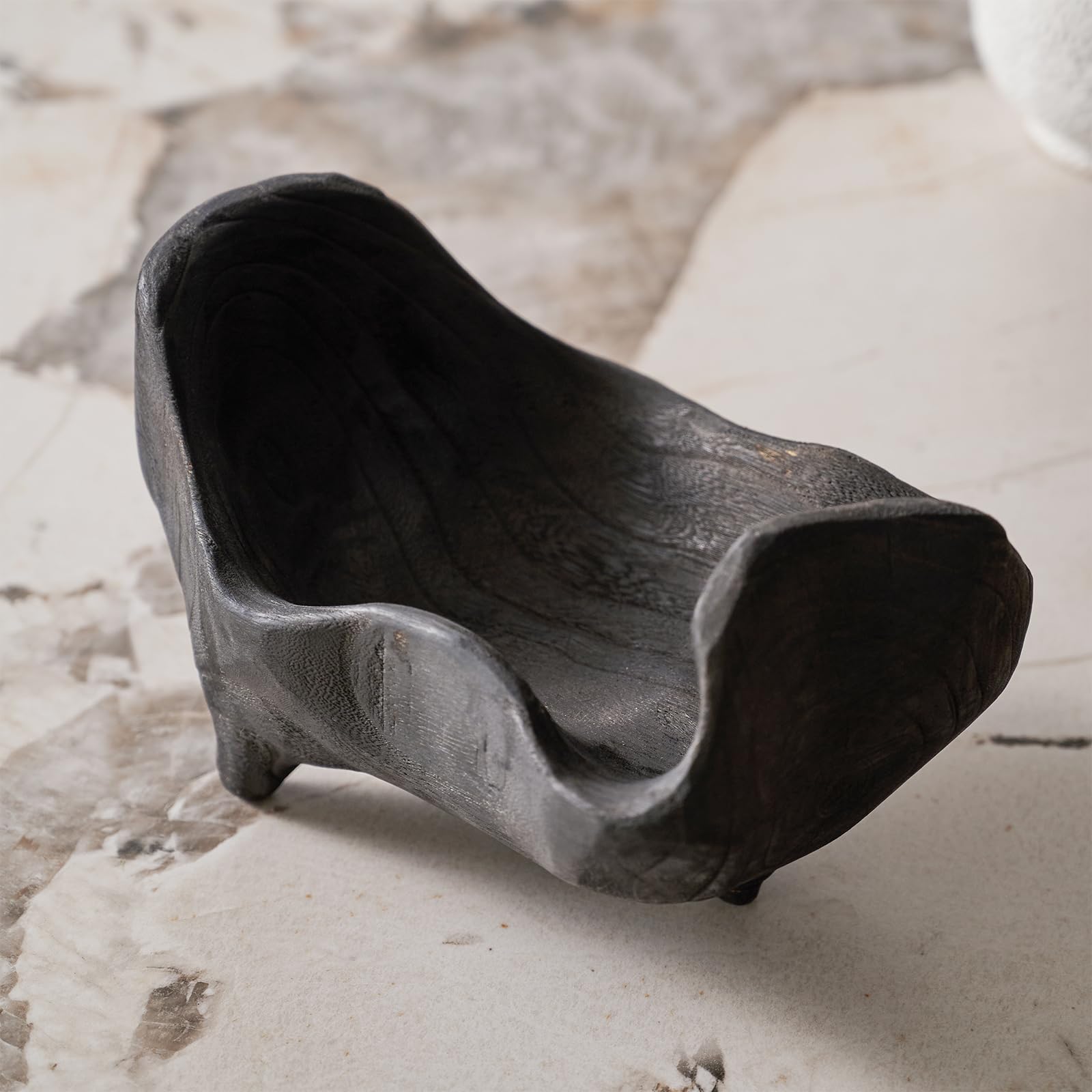 DN DECONATION Deko Schale Schwarz aus Eichenholz Dekoschale Unregelmäßig Holzschale Teak Bonbon Schale 23,5x14 cm Ablageschale Natur Schlüsselablage für Tischdeko Wohnzimmer, Küche, Flur