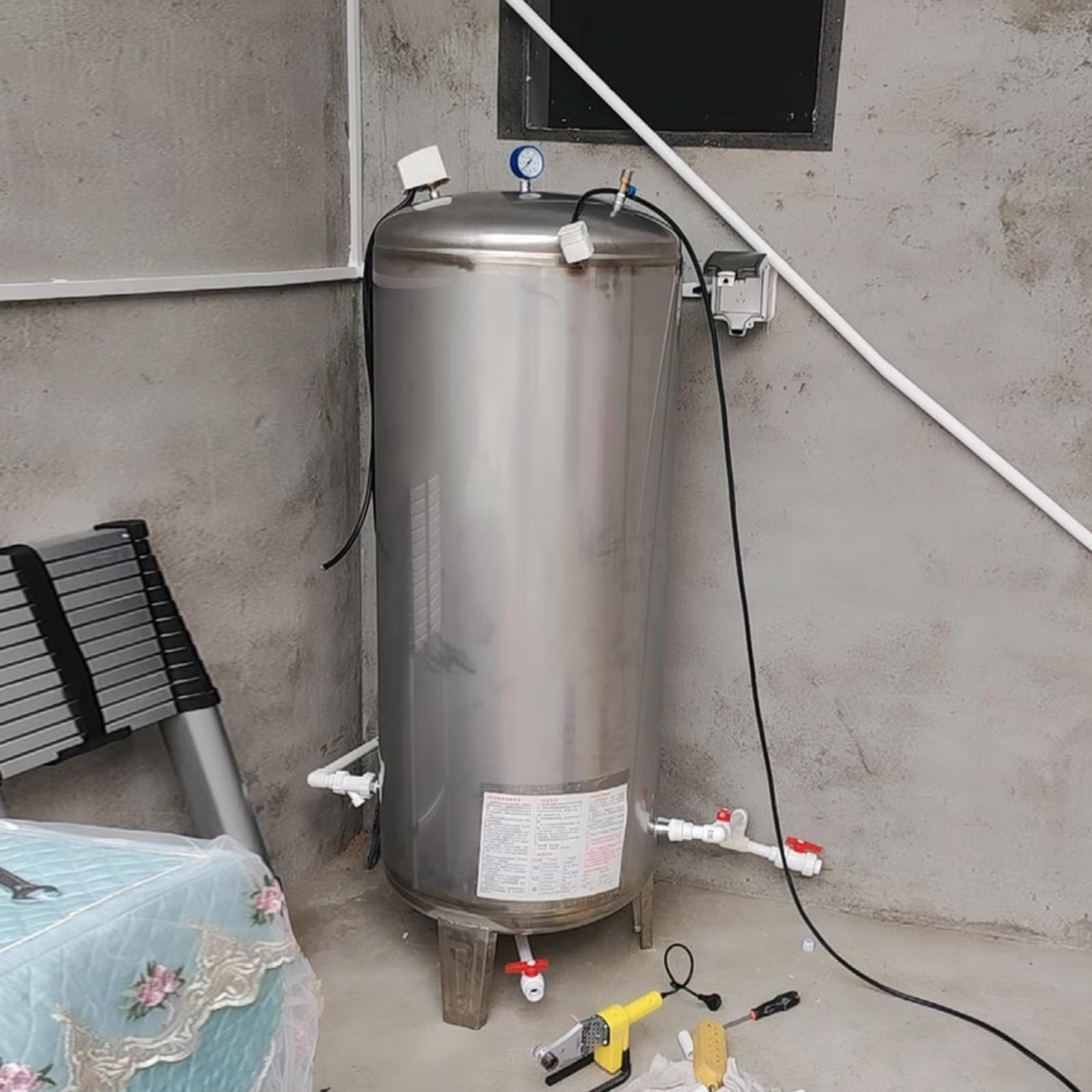 Zbiornik ciśnieniowy wody, automatyczny zbiornik ciśnieniowy ze stali nierdzewnej 250 l - domowy system zwiększania ciśnienia wody, wzmocniona podstawa studni, czyszczenie przemysłowe i zastosowanie w