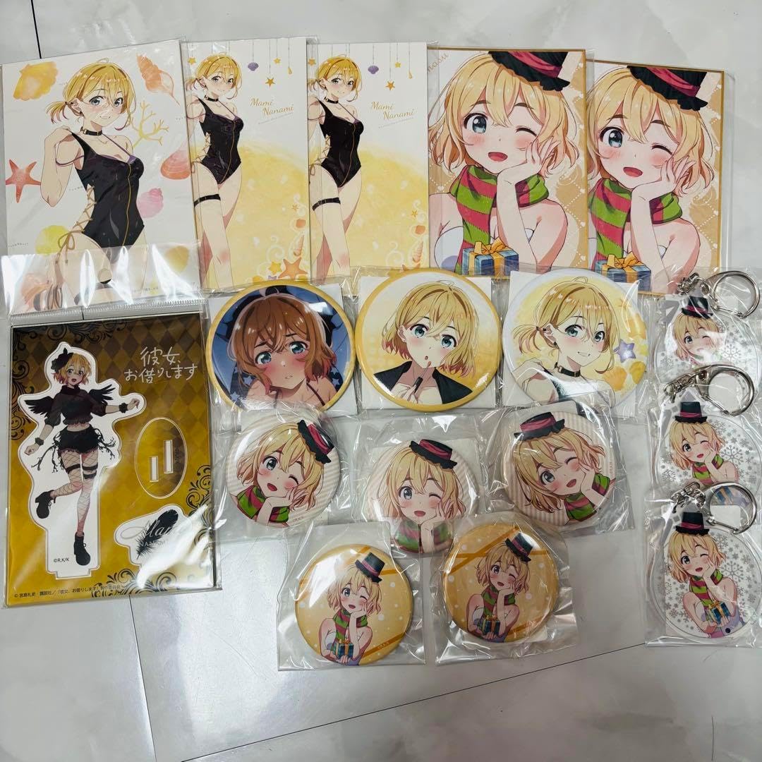 アニメグッズ(クジの缶バッジ、色紙)