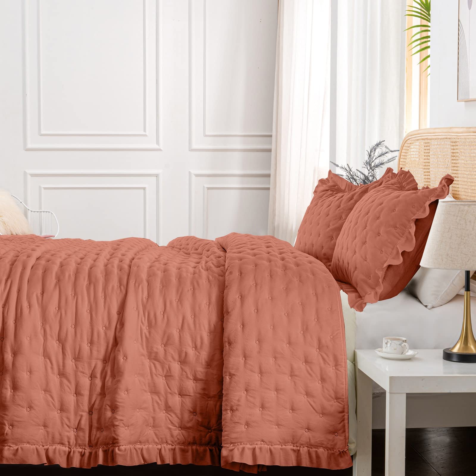 HIARUO 3Piece King Quilt Set Soft Warm Ultrasonic Reversible Pleated