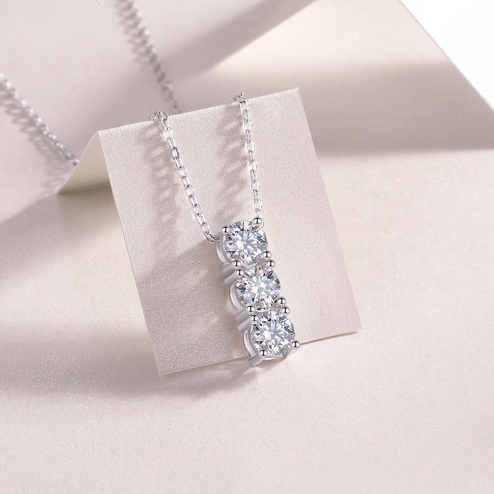 Collares de oro blanco para mujer con moissanita, oro blanco/platino, collar ajustable para mujer, tres piedras simples