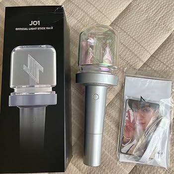 Amazon.co.jp: JO1 ペンライト ver.2 電池入り : おもちゃ