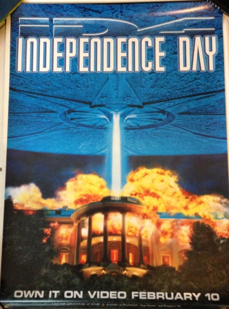 Affiche Independence Day 60x80cm pour habiller facilement un grand mur blanc vide