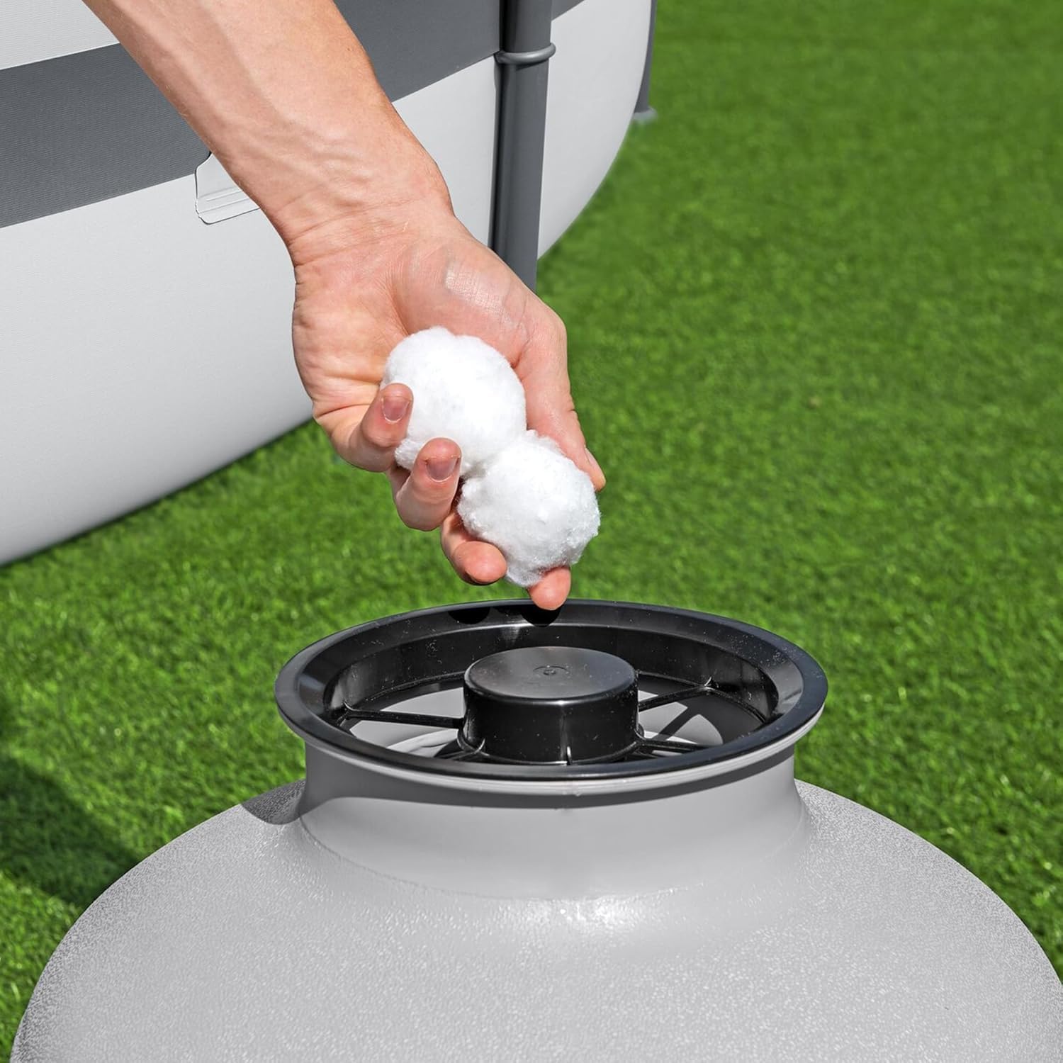 Bestway Pompa di Filtraggio a Sabbia Flowclear 58486, Portata 9.800 L/H per Piscine Fuori Terra