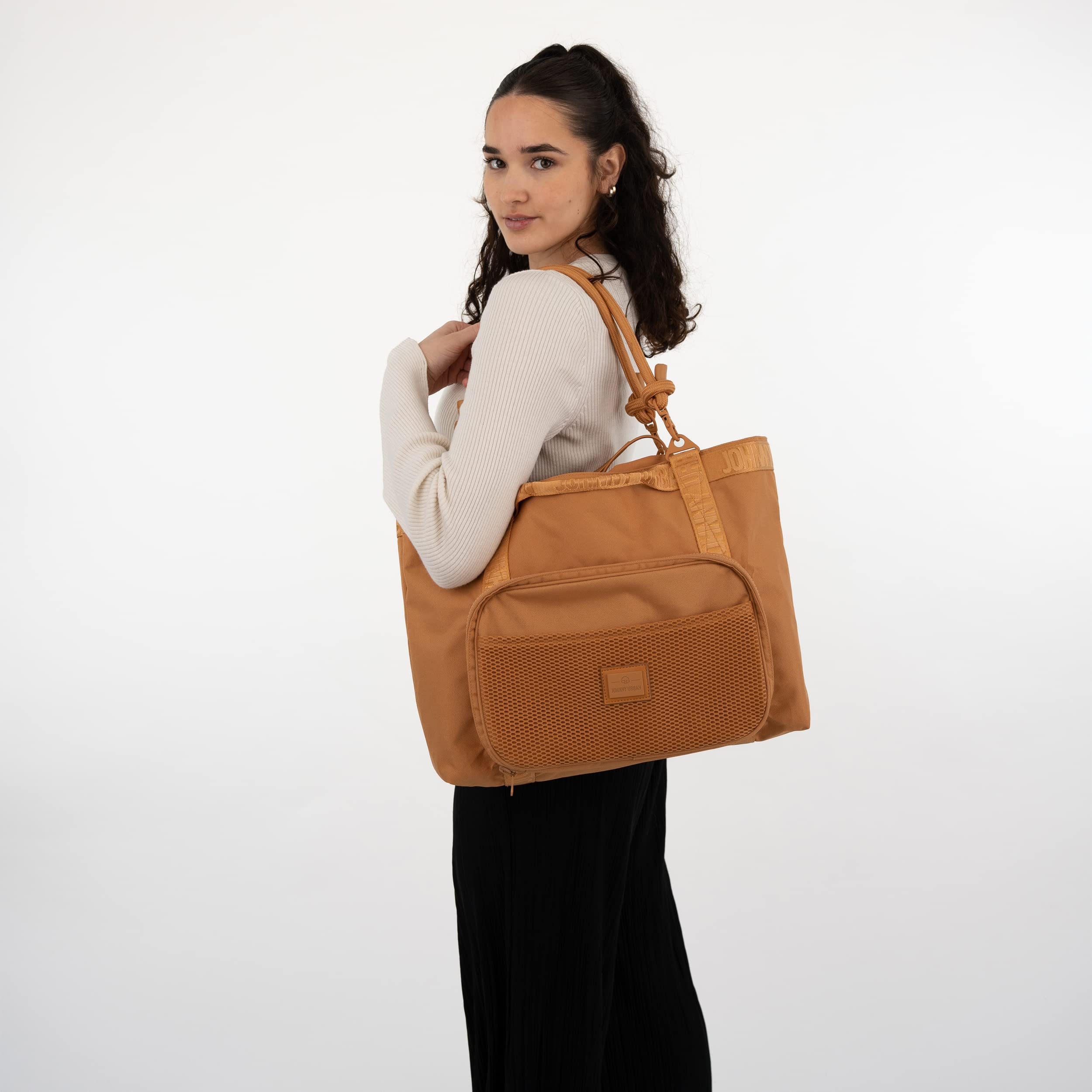 Johnny Urban Borsa Da Viaggio Donna Marrone - Cassie - Travel Bag Ideale Come Bagaglio a Mano, o per lo Sport - Piccolo Borsone da Viaggio - Impermeabilizzata
