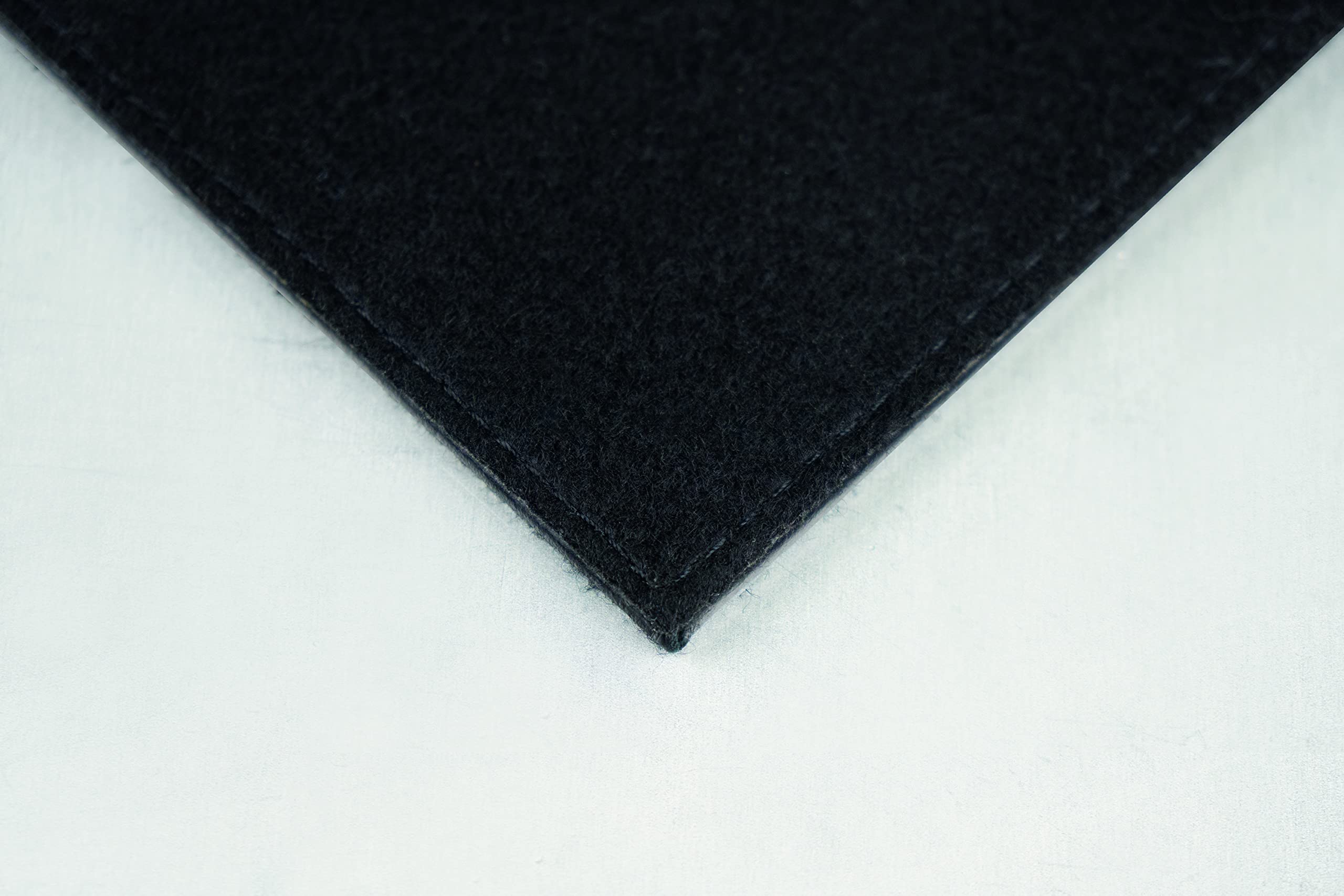 Helit H2524195 - Podkładka pod mysz "The Leather pad" z prawdziwej skóry, 250 x 200 x 5 mm, antypoślizgowa, zszywane krawędzie, 1 szt.