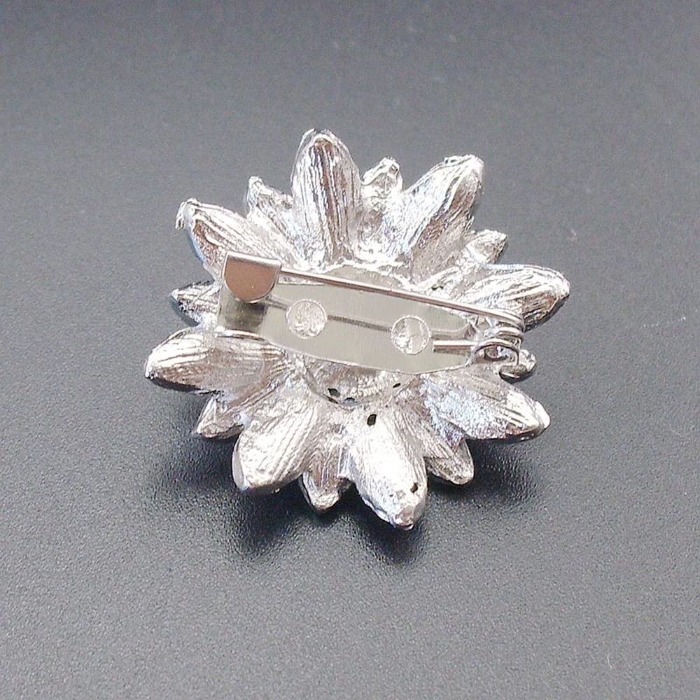 Kleine Brosche glänzende schöne Kristallblume -Strass -Brosche Bouquet Hochzeit Frauen Brosche für Hochzeitsfeier