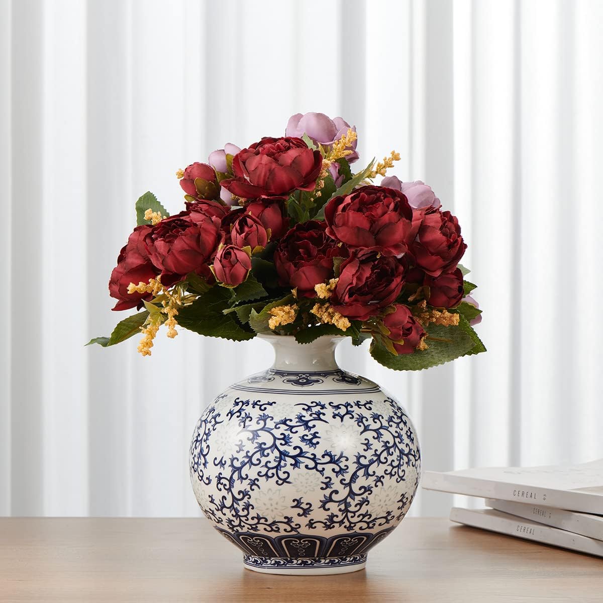 Hand- Made Blue and White Porcelain Vase Ceramic Vase Home Decorative Vase (6.7 ins Tall linglong)