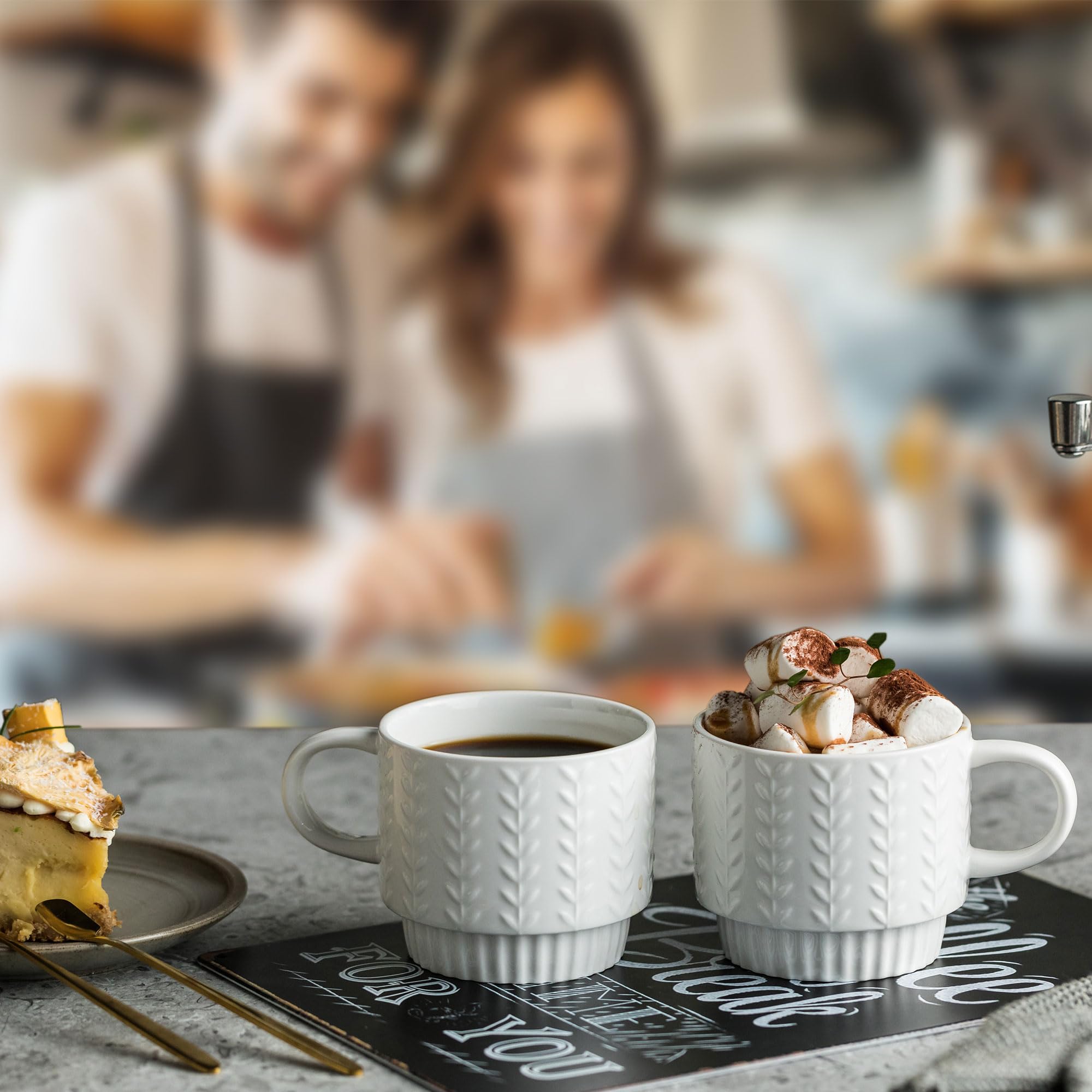 Miamolo Tazas de café apilables, juego de 4 tazas de café con cucharas y soporte, tazas de espresso de 13 onzas para bebidas, té con leche, capuchino, taza de café para regalo de cumpleaños de