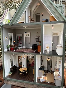 Spring Run Farmhouse Dollhouse Kit
