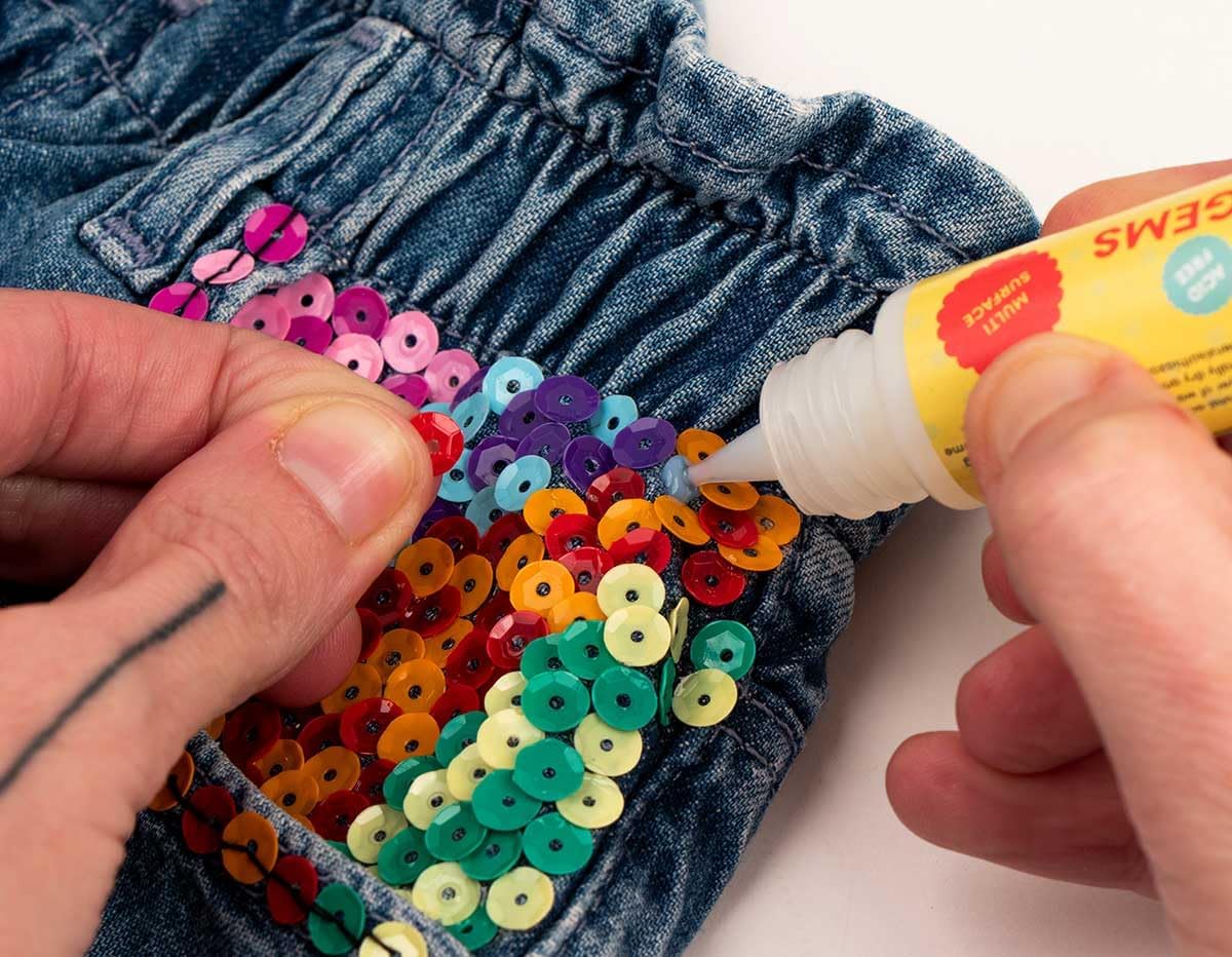 INNSPIRO Mixed Sequins, Opaque and Aurora Boreale, 7 mm, 120 g, 17 Colours, Durable PVC, Ideal for Crafts, Clothing Decoration, Bags and DIY Projects, Easy to Sew and Glue