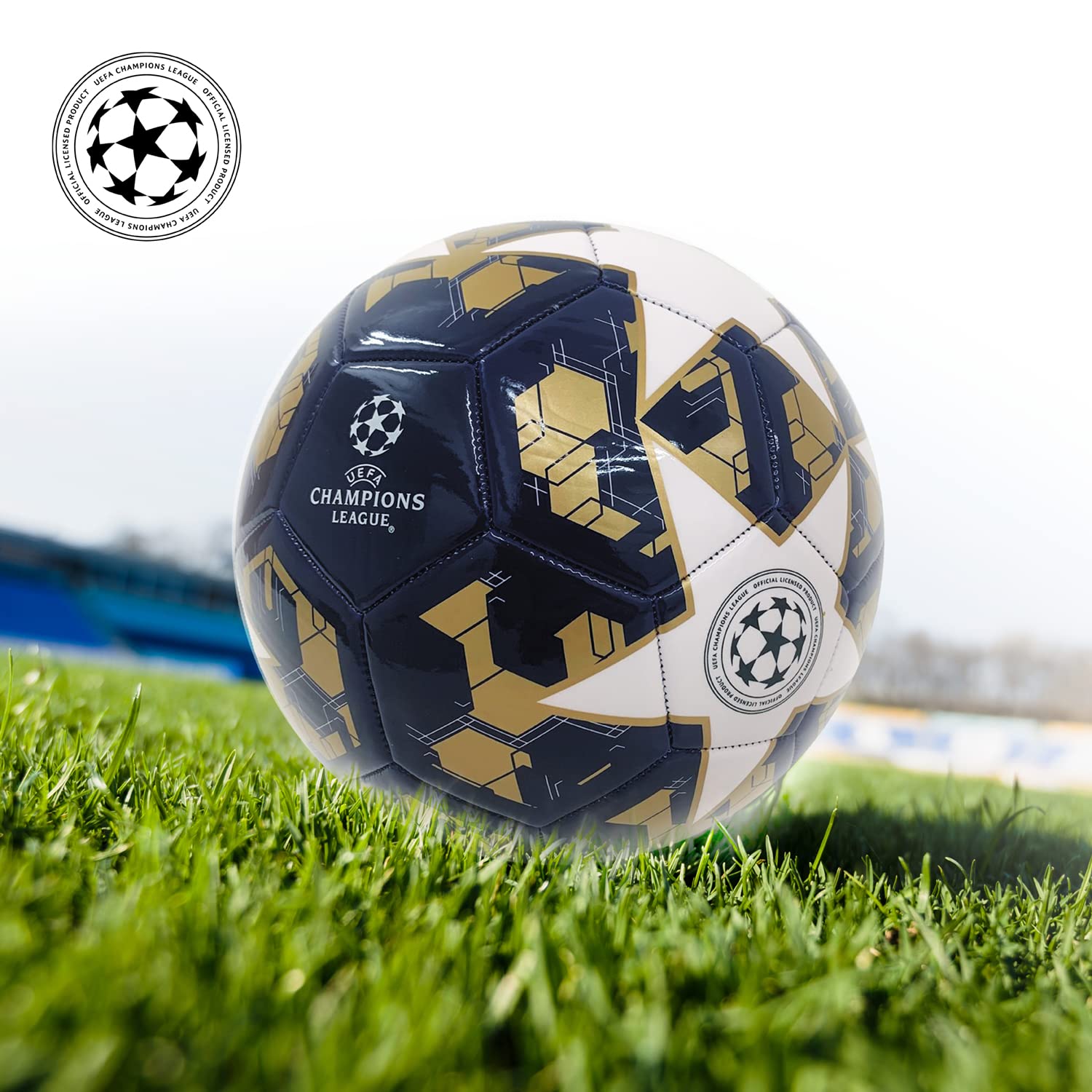 Mondo Toys - Pallone da Calcio Cucito CHAMPIONS LEAGUE - Prodotto Ufficiale - misura 5 - 400 g - colore Oro Blu 23001