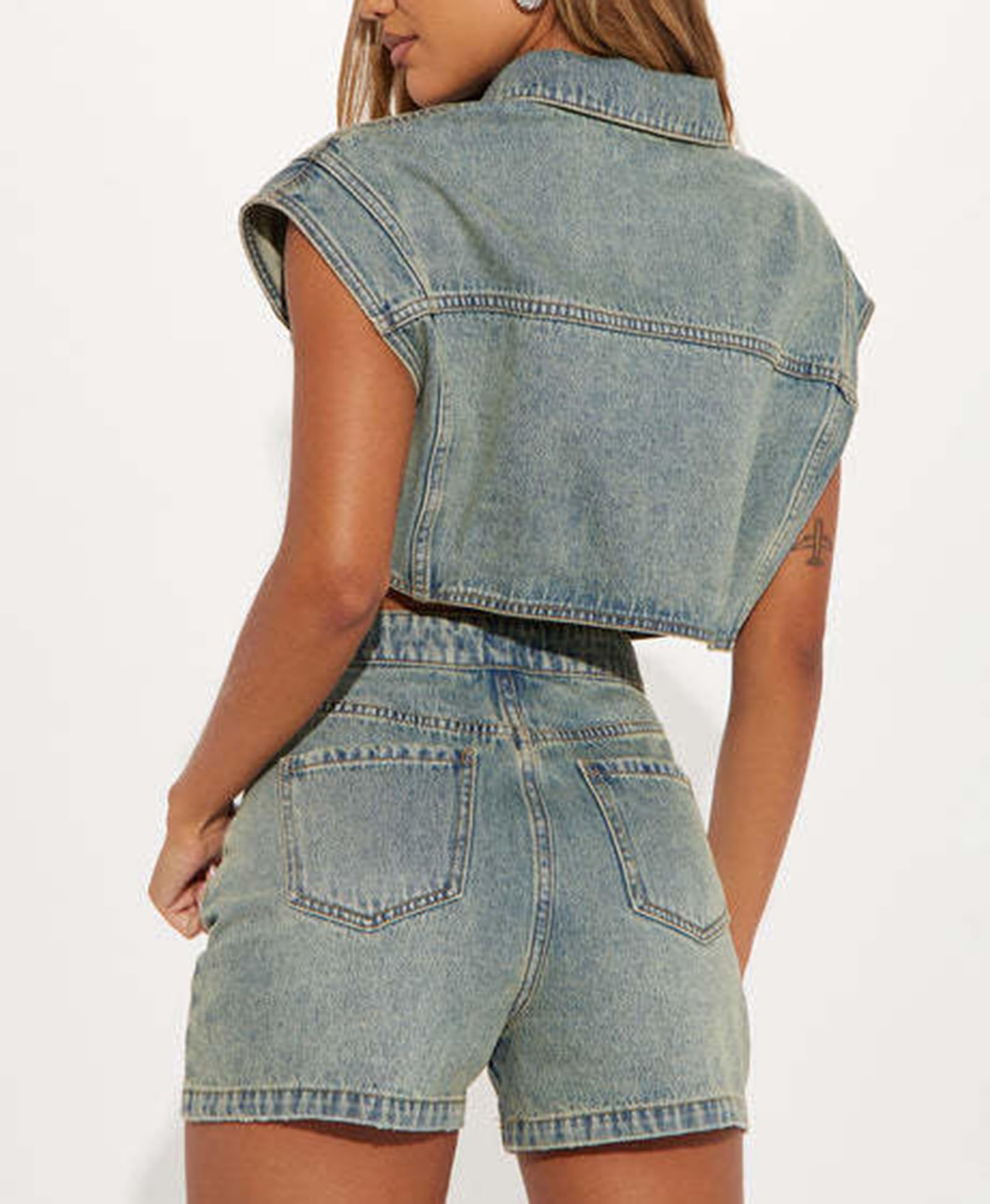 Ensembles courts en denim Femmes 2 pièces sans manches boutonné crop top et jeans shorts tenues de vacances d'été