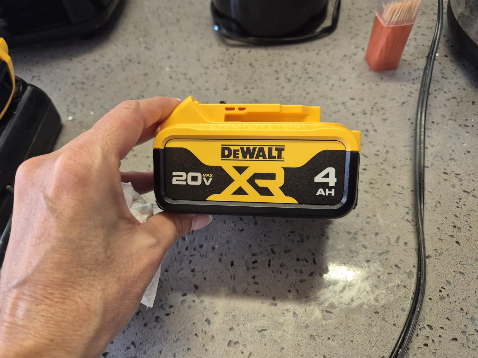 DEWALT 20V MAX Lithium-Ion 5.0 AH Battery (2-Pack) photo review