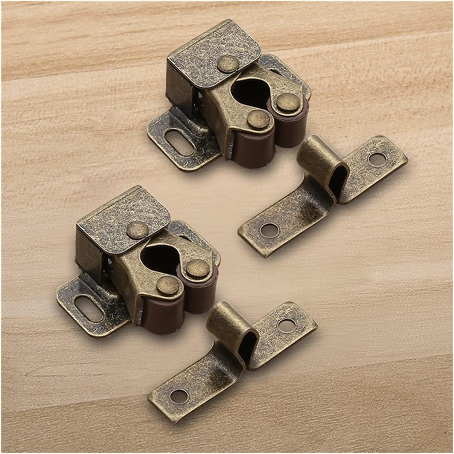 2PCS Magnet Cabinet Catches Door Stop Closer Stoppers Damper Buffer for Wardrobe Hardware Furniture Fittings Accessories (Color : Bronze, Size : 1)