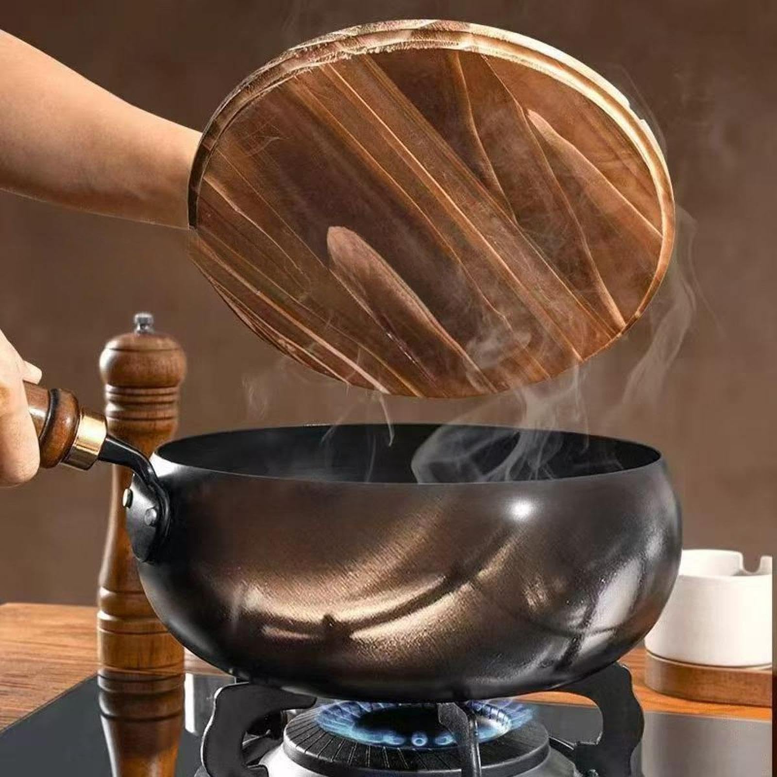 Padella antiaderente wok cinese da 45 pollici, pentola profonda con manico ergonomico in legno, cottura in padella, wok antiaderente realizzato, coperchio legno, 24 cm