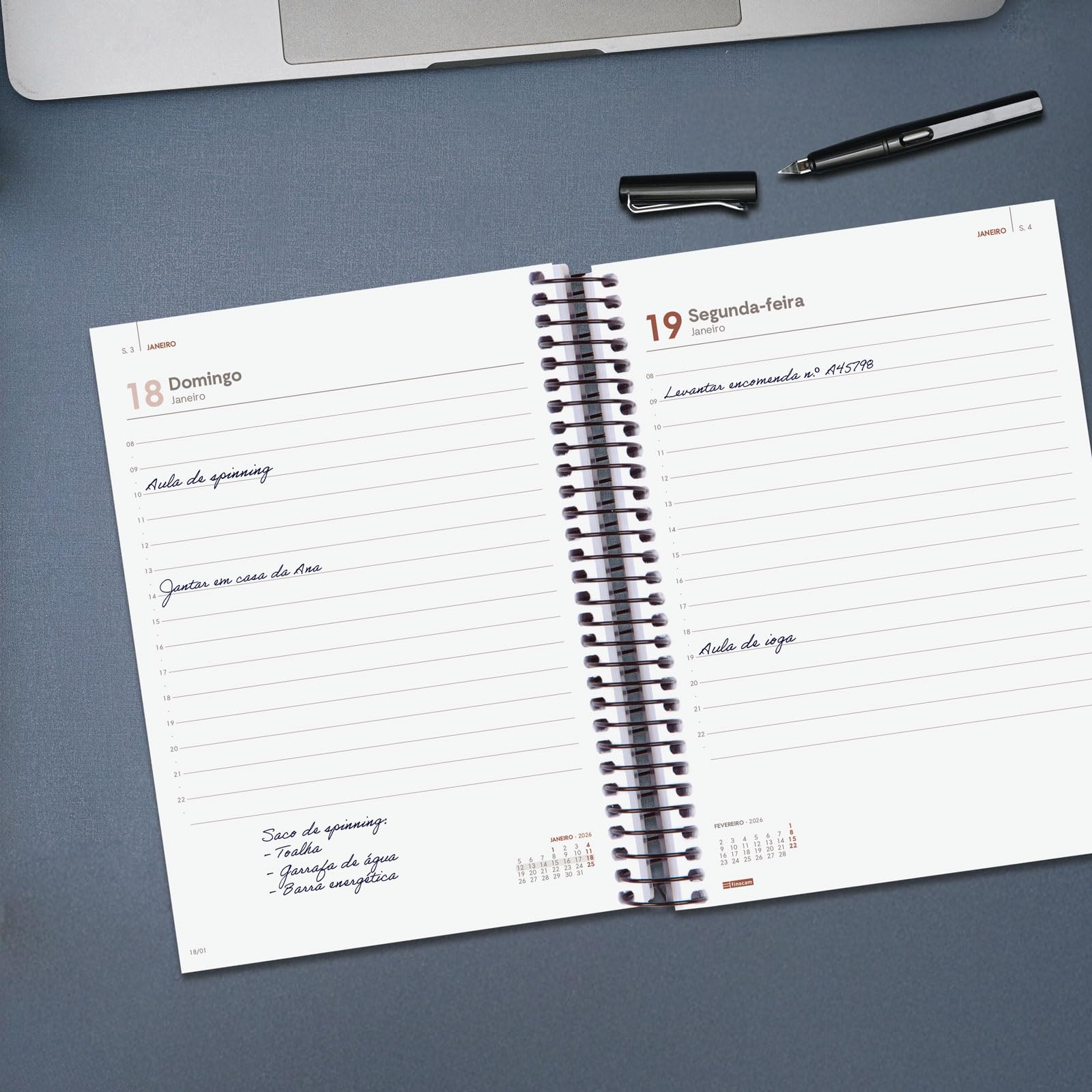 Acheter Finocam Agenda Semainier Horizontal 2026 De Janvier à Décembre Avec élastique Et 3 Bandes Pointues, Couverture Rigide, Design Minimal ? Comparer Chez