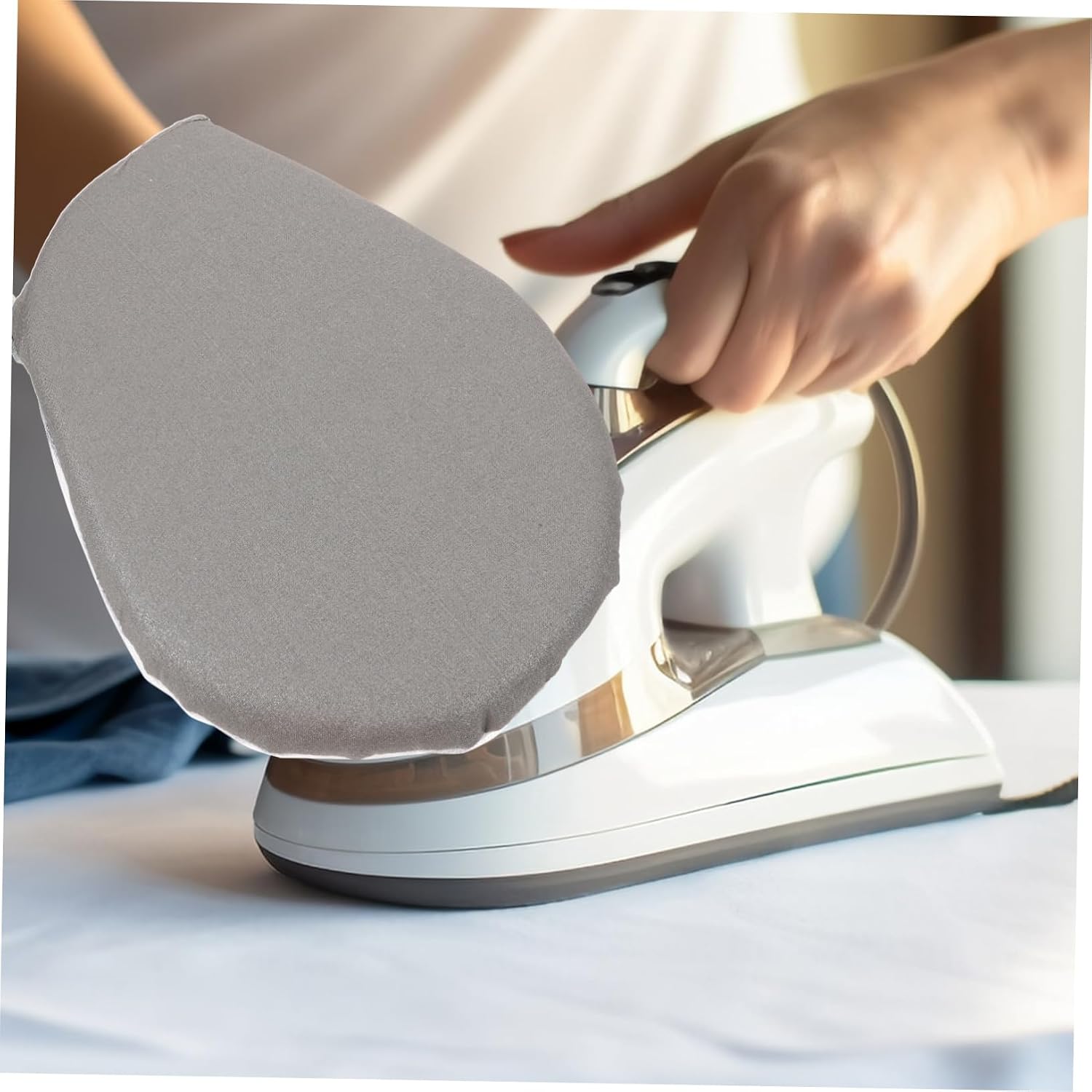Garment Steamer Ironing Glove with Finger Loop, Portable Mitt