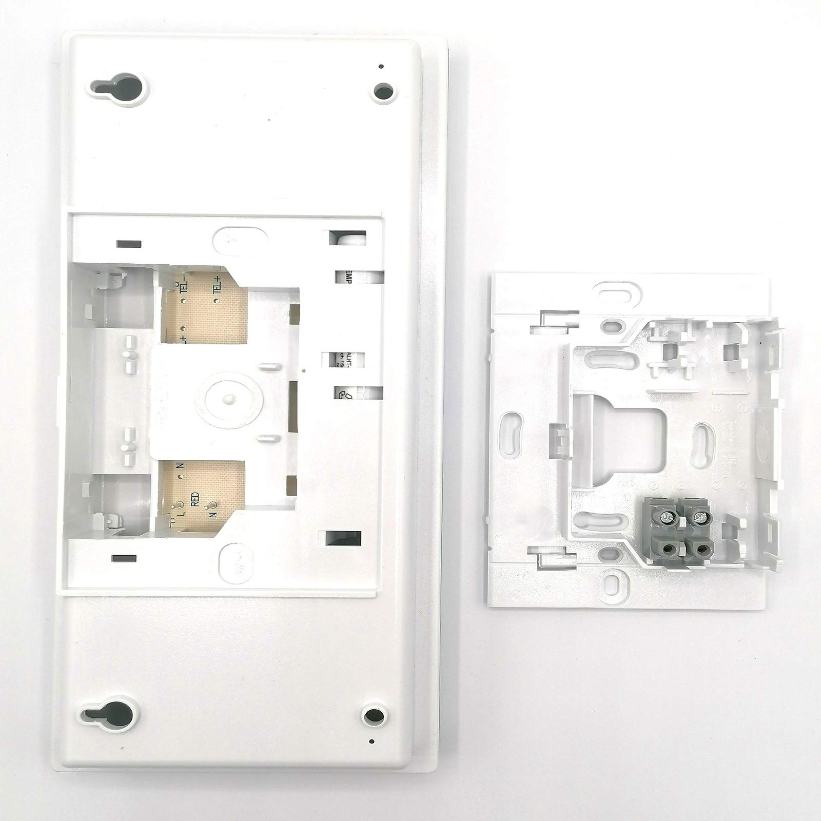 ZEMPER-LDF3150C Luz de emergencia Recargable LED 150 Lúmenes 4000K 0,6W empotrable o superficie IP65 IP42 Iluminación de Emergencia Led