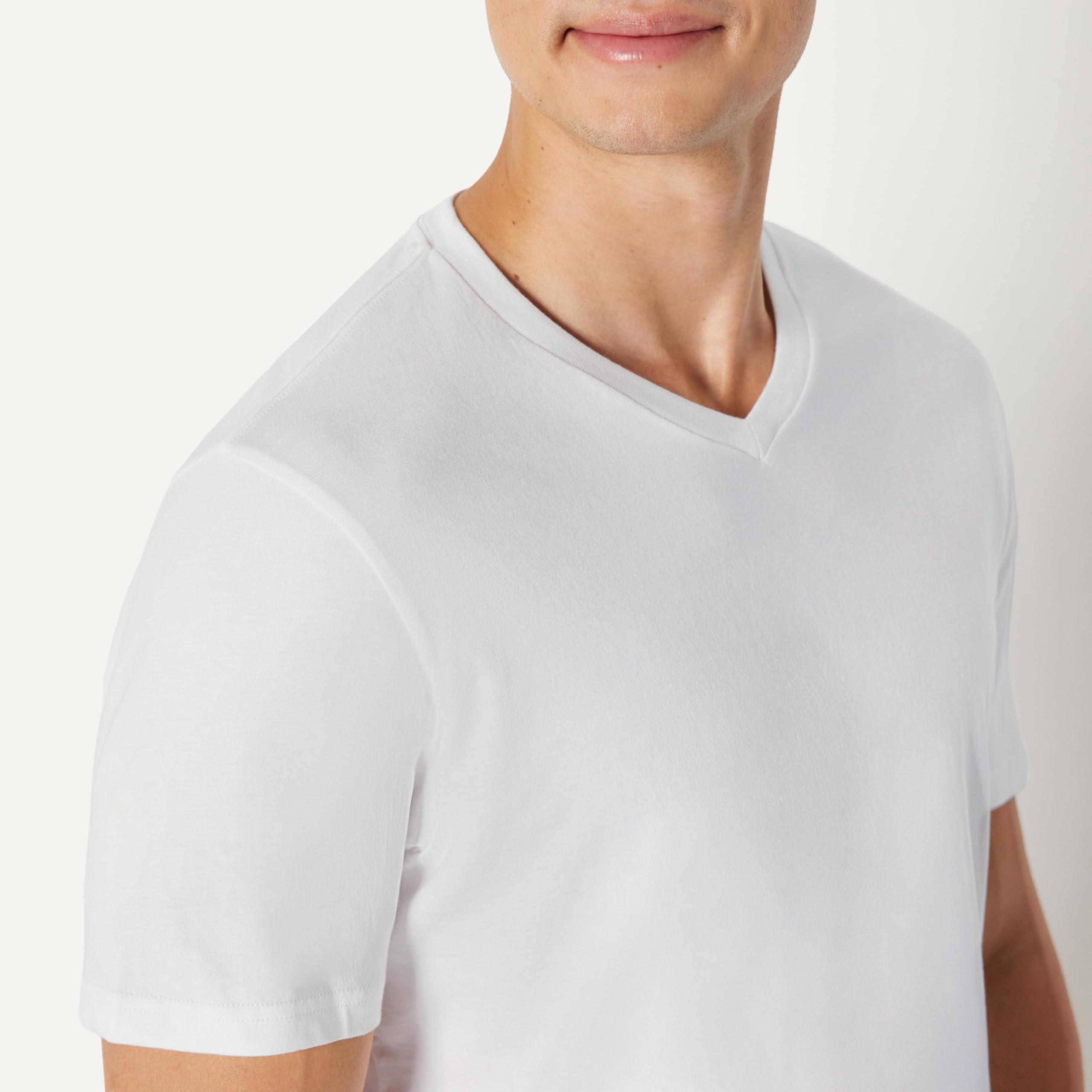 Amazon Essentials T-Shirt Ras-du-Cou à Manches Courtes, Coupe Standard Homme, Lot de 6