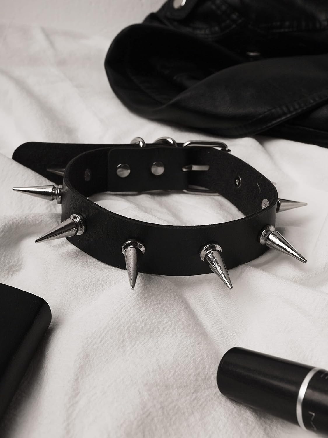 Sacina Gothic Punk Black Spiked Choker Collar, Black PU Leather Spiked Choker Necklace, Halloween Goth Jewelry Gift for Women - Image 5