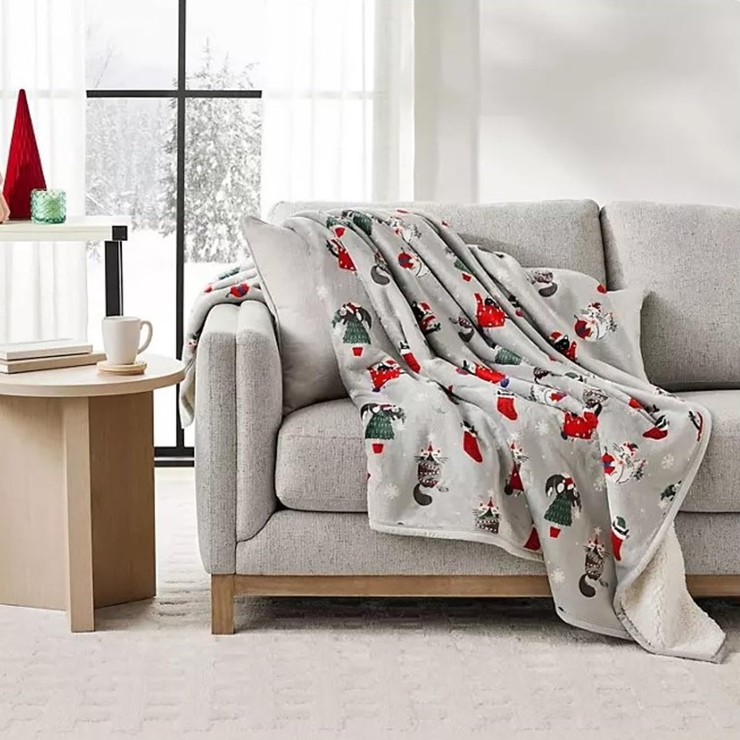 Amazon.com: Member's Mark Holiday Plush Throw, 60” x 70” Christmas