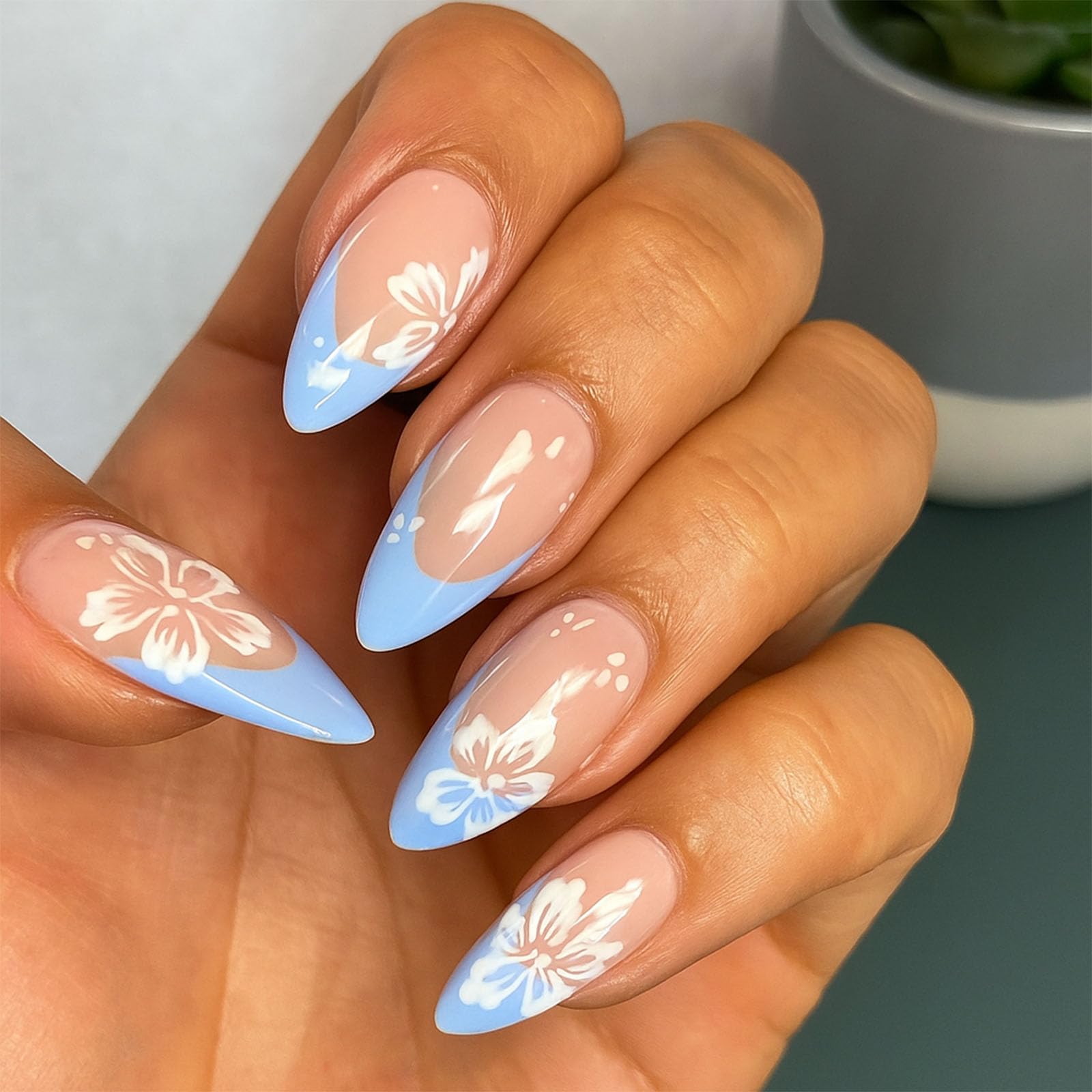 Almond-Shaped Glossy False Nails With Blue French Tip Floral Art - Image 2