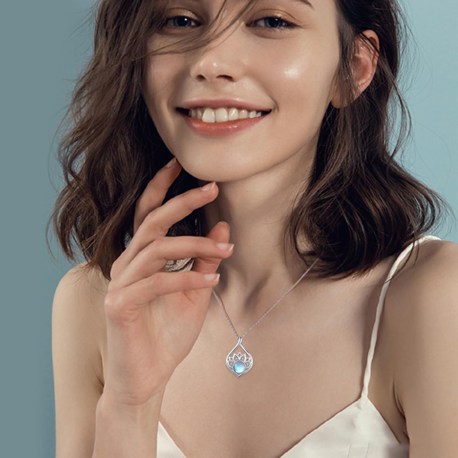 OHAYOO Collar con colgante de piedra lunar de loto, plata de ley 925, colgante de flor de loto, joyería de cumpleaños, día de la madre, regalo para mujeres, amantes del yoga, Plata esterlina, Piedra
