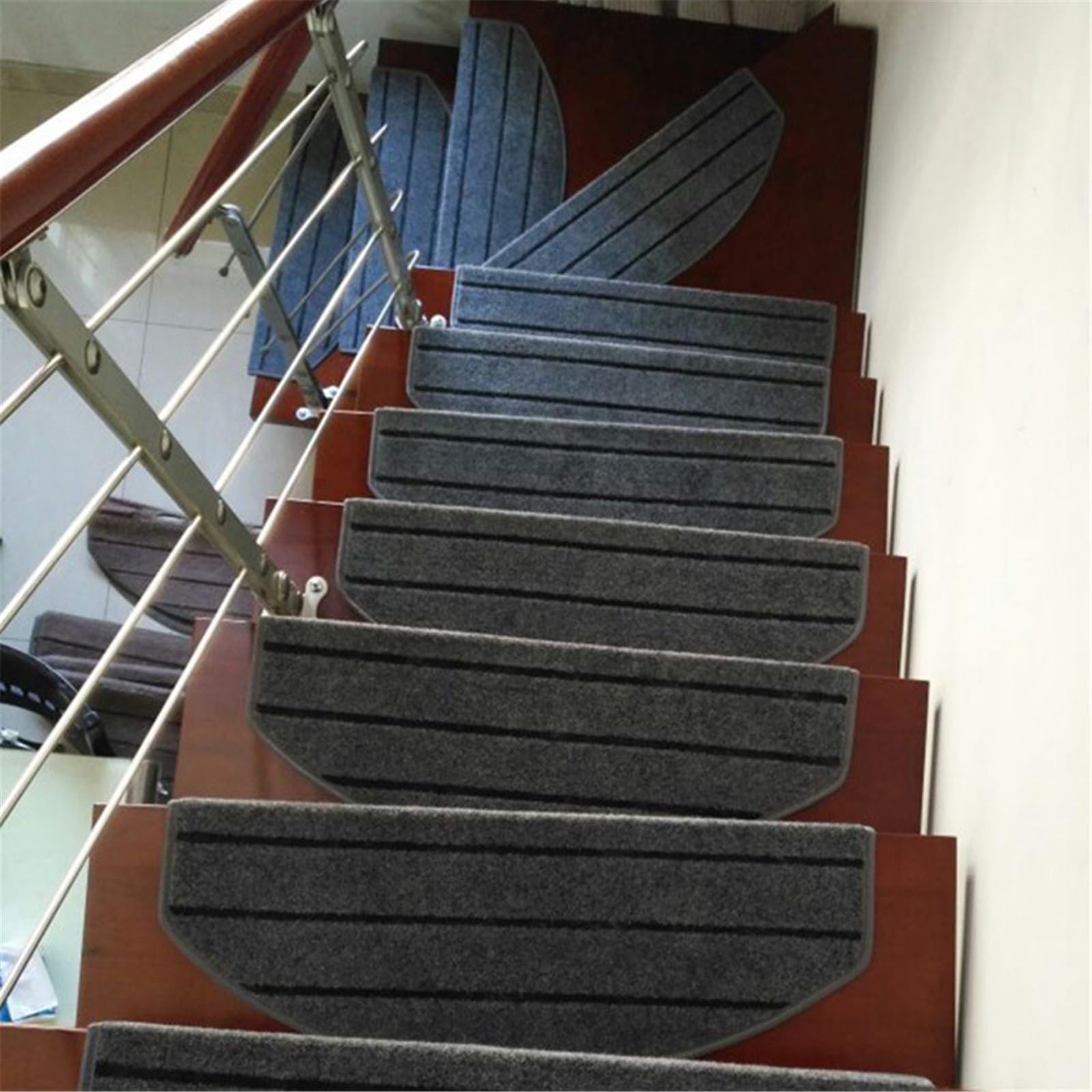 15 Stück Stufenmatten Treppen-Teppich - 65x24cm Treppenstufen Matten Halbrund Trittfläche, Teppich für Treppenstufen, Treppenschutz, Treppenteppich für Kinder Ältere und Hunde