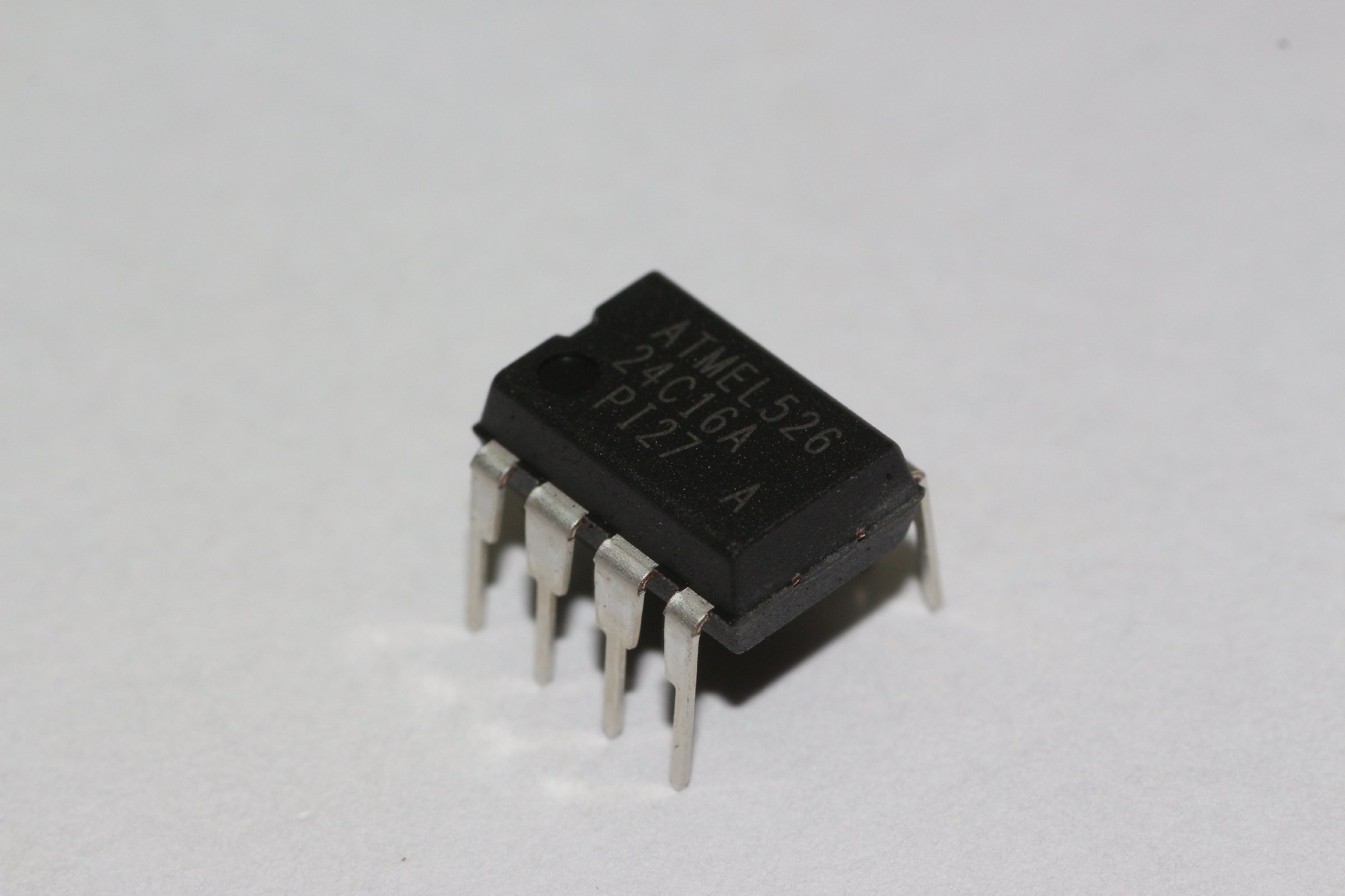 Atmel 24C16A / 24C16 8 Pin DIL / DIP 16K Serial EEPROM: Amazon.co.uk:  Business, Industry & Science