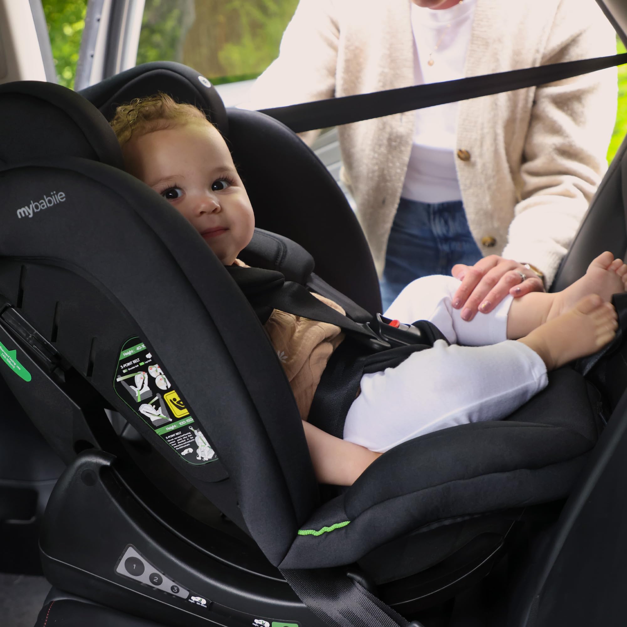My Babiie MBCS100 - Asiento infantil convertible 2 en 1 R129 con cinturón, 40-150 cm (aprox. nacimiento - 12 años, 0-36 kg), i-Size, grupo 0+1/2/3, ajustable, color negro