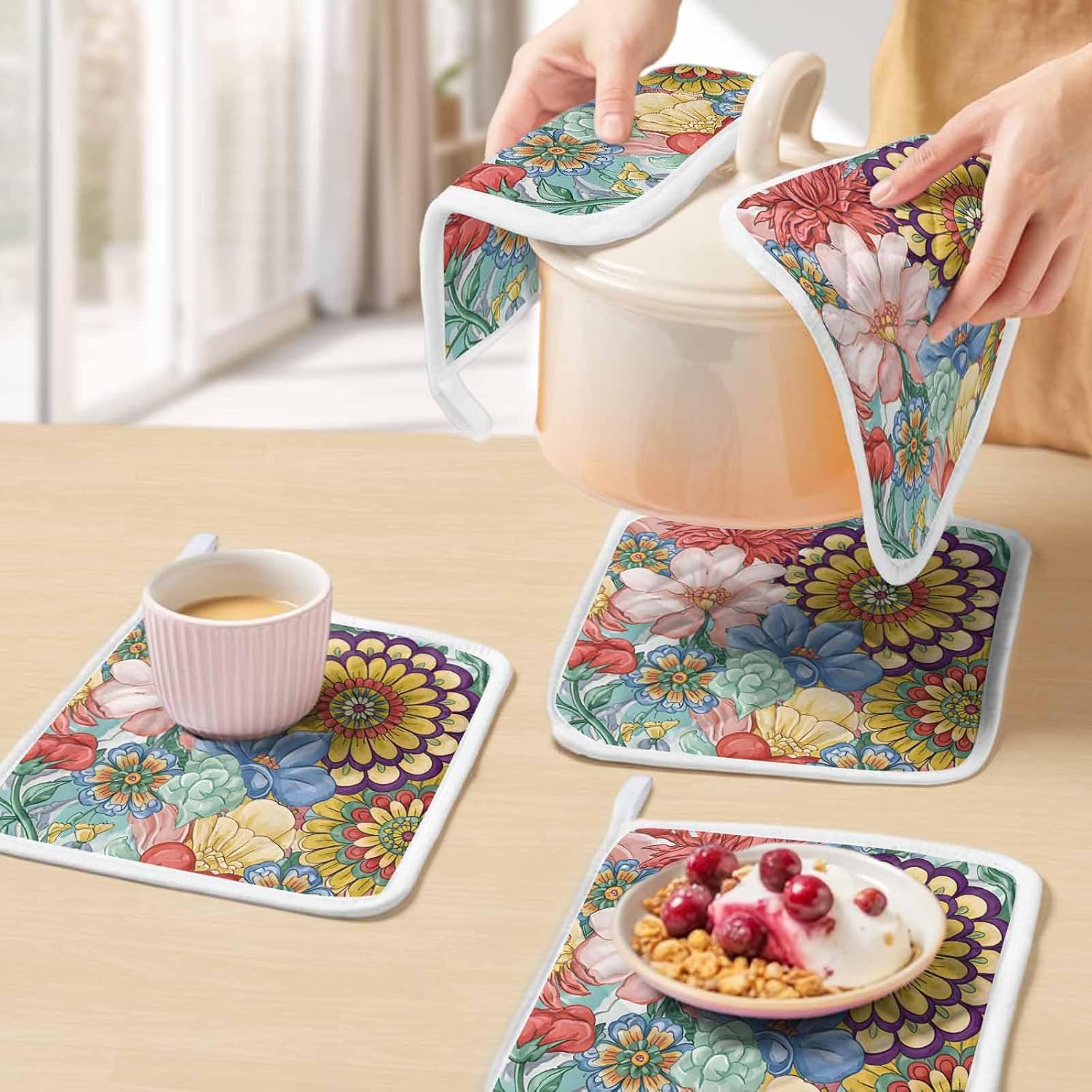 Pot Holder Set of 4 Retro Bohemian Flowers Potholder Heat Proof Non Slip Pot Holders, Country Floral Art Hot Pads Potholders for Kitchen Cooking Baking BBQ
