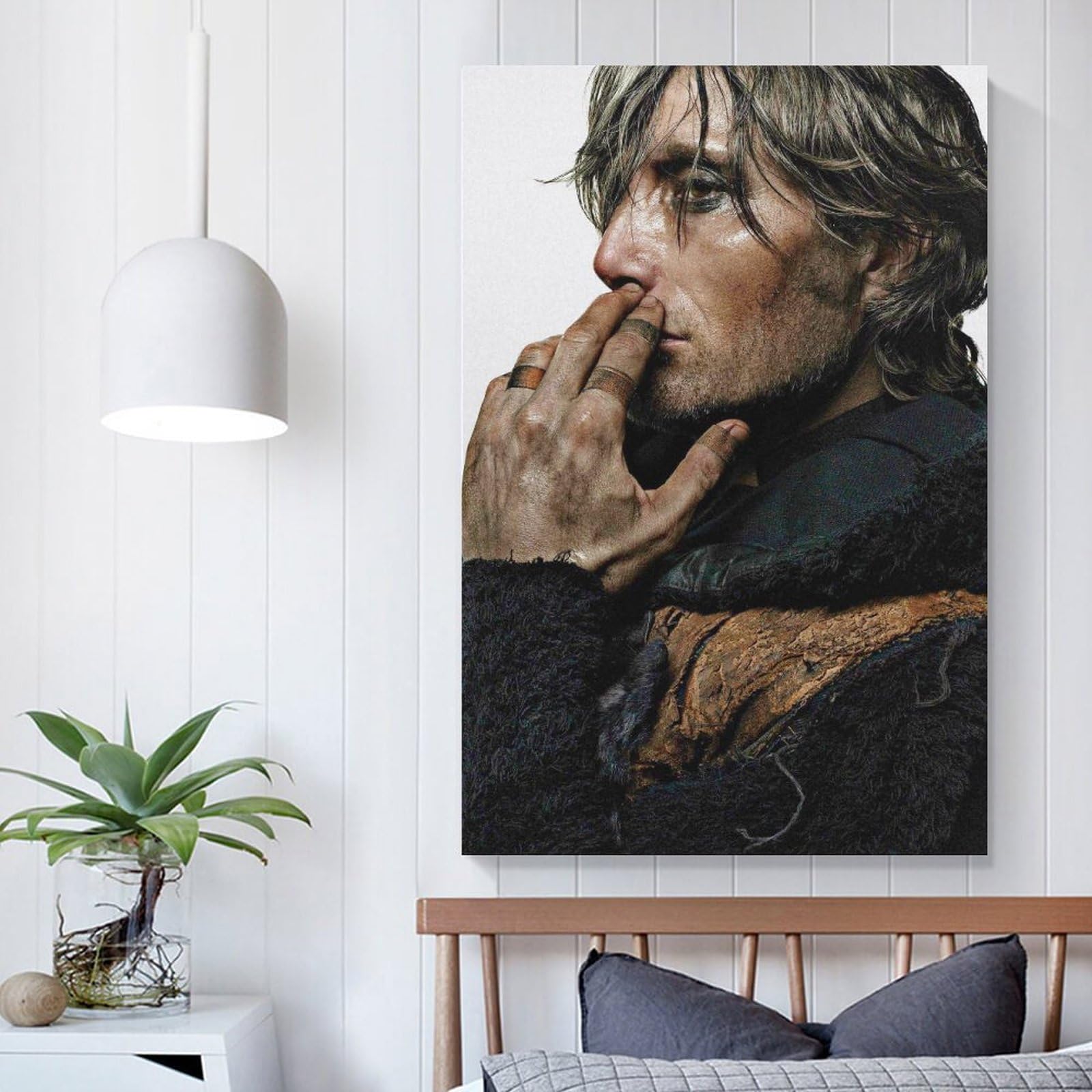 Amazon.co.jp: マッツ・ミケルセン俳優壁飾りポスター キャンバス