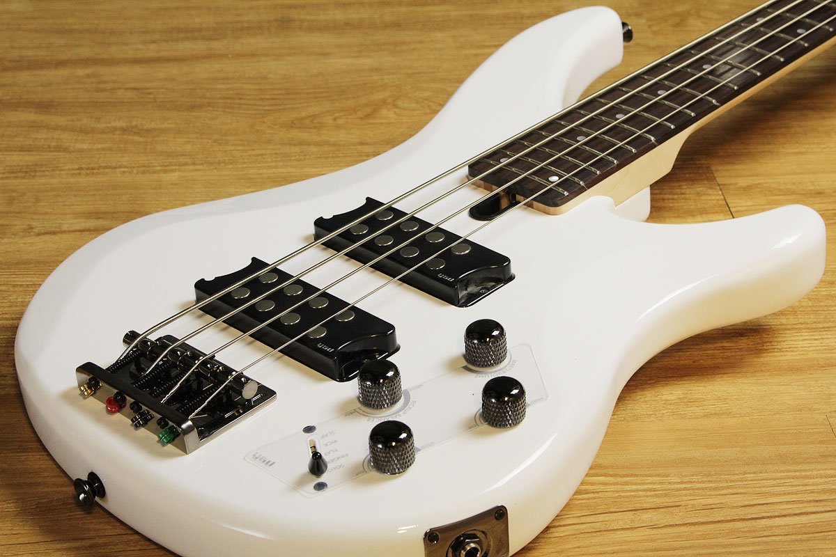 Đàn Guitar Bass Yamaha TRBX304