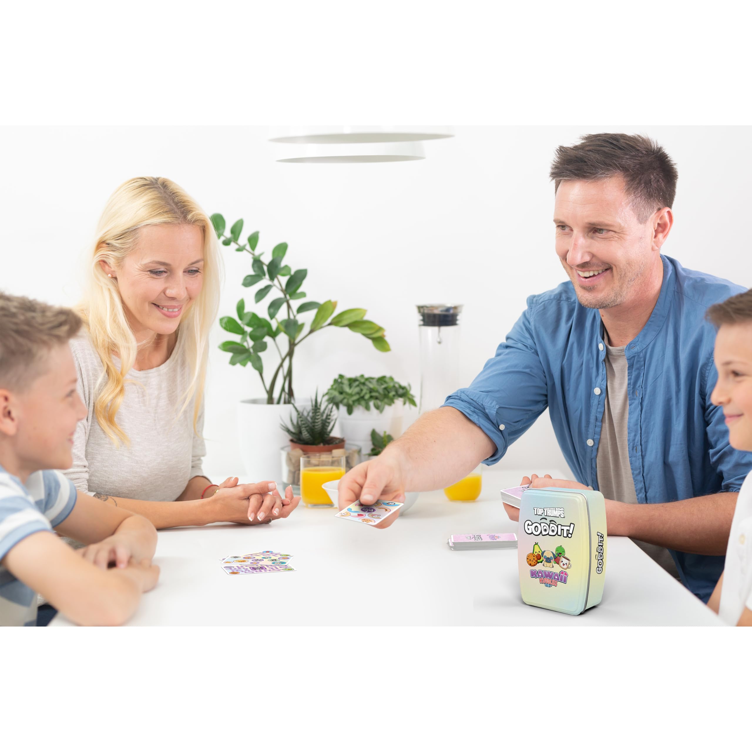 Top Trumps Kawaii Goddit! Card Game for Kids and Adults Family Game Travel Game 1 to 6 Players Makes a Great Gift for Ages 6 plus - Image 4