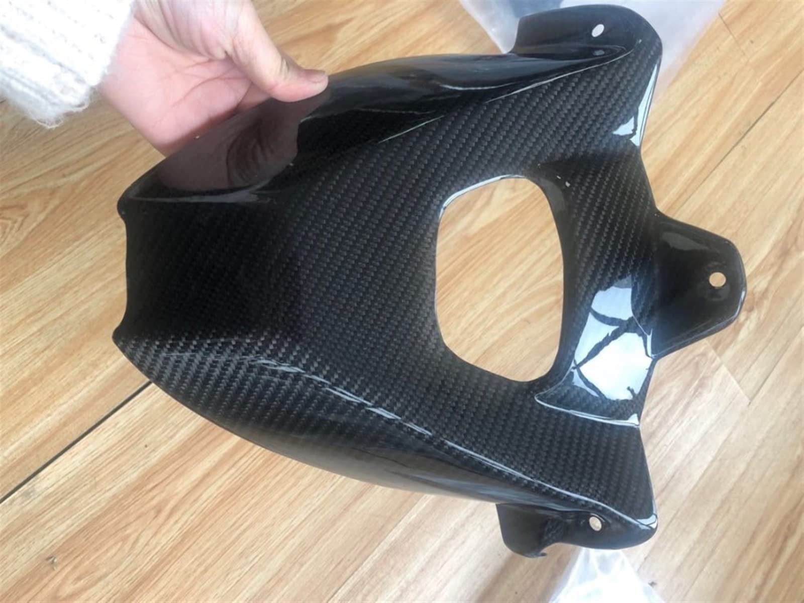 Garde-boue arrière en carbone pour sublimer votre S1000RR lors de vos sorties de week-end