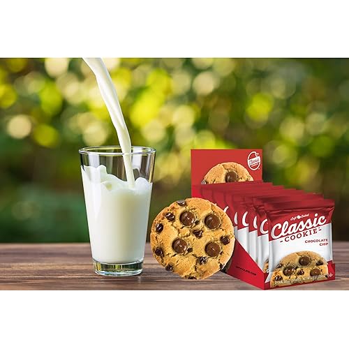Miniatura 67 de Classic Cookie Galletas de chispas de chocolate horneadas suaves hechas con mini besos Hershey's®, 2 cajas, 16 galletas envueltas individualmente