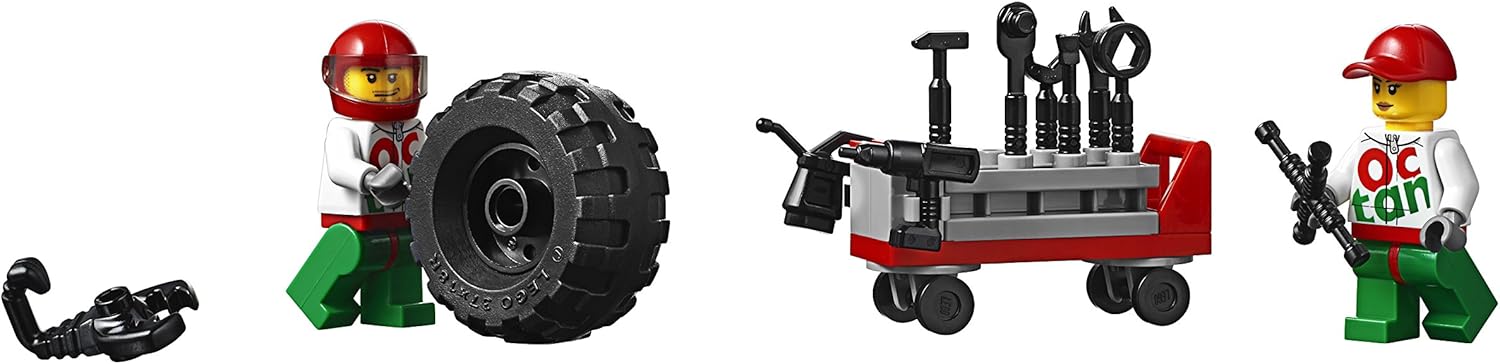 LEGO City 4x4 Off Roader Minifigures and Accessories