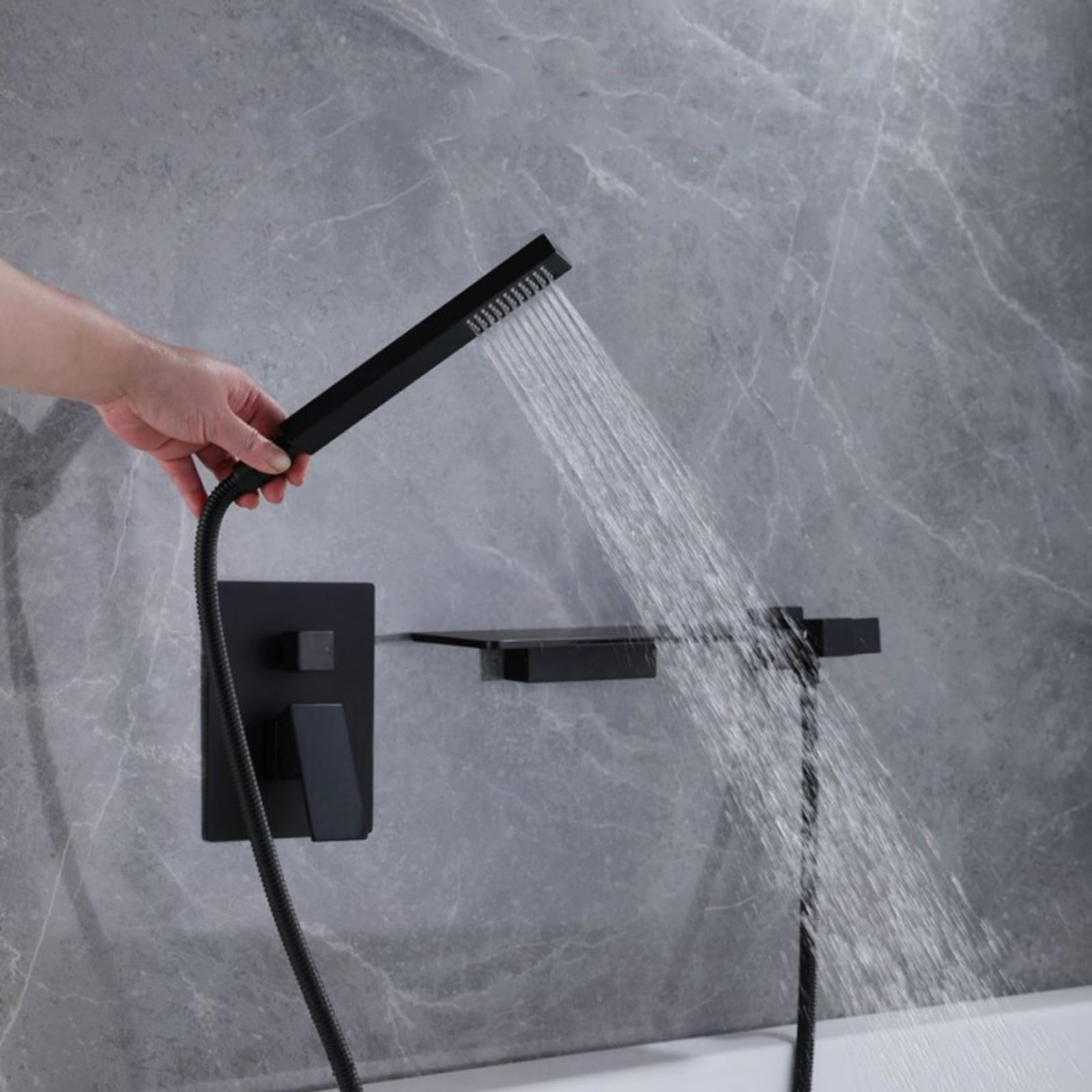 Generico Miscelatore Doccia a Parete per Vasca con Cascata Rubinetto per Acqua Calda E Fredda Miscelatore Monocomando per Doccia Rubinetto per Vasca A Incasso Cromato