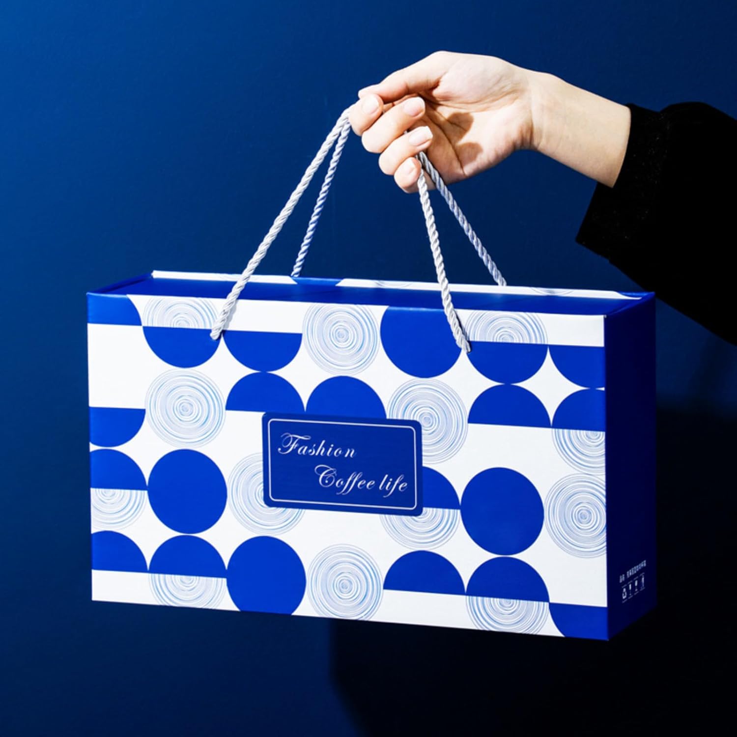 KLEIN BLUE Ceramic Coffee Mug and Saucer 6-Piece Gift Set, Includes 2 Mugs, 2 Saucers and 2 Gold Spoons (White+white)