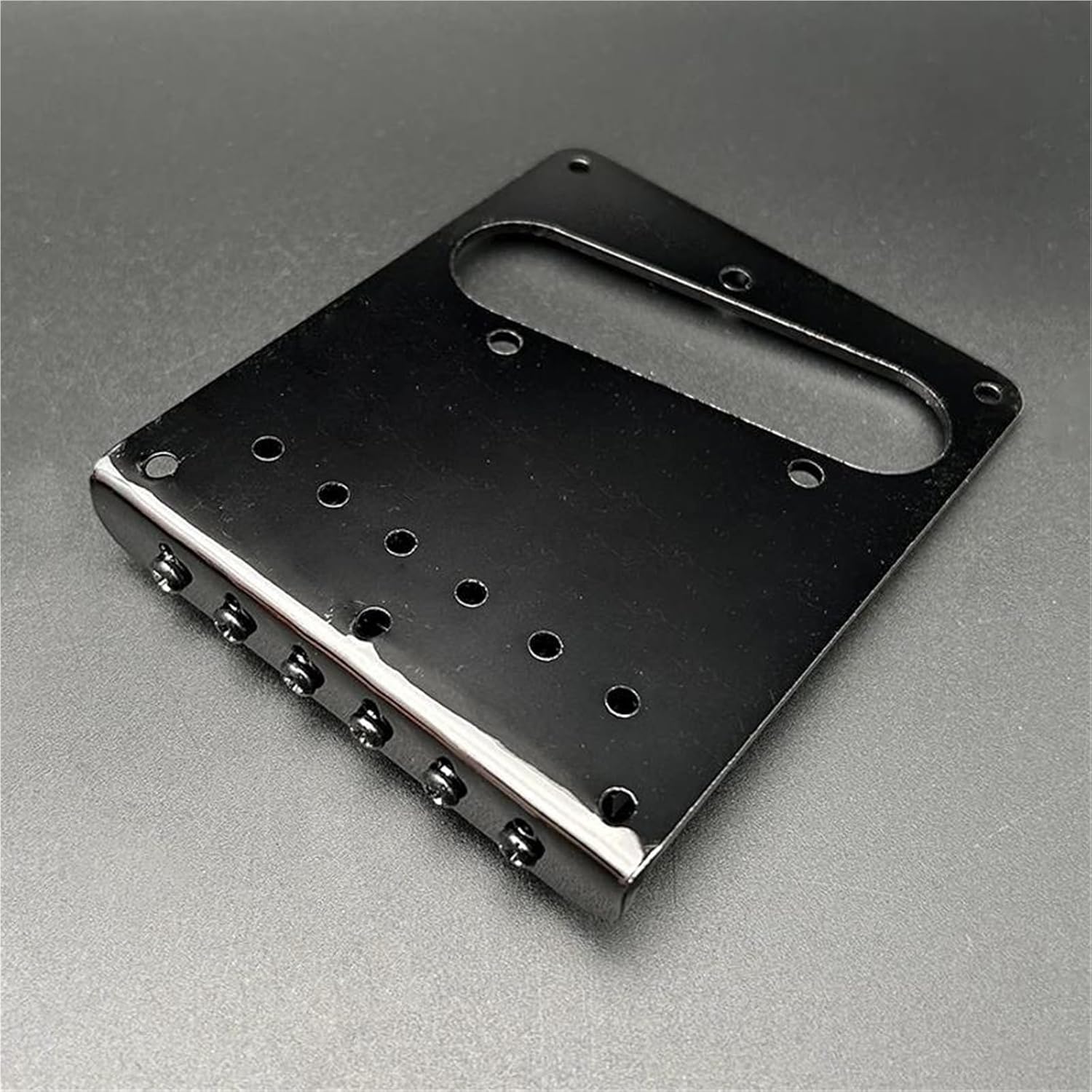 Amazon.co.jp: Musiclily Pro ローラーサドルブリッジ 10.4mmピッチ ABR Tune-O-Maticブリッジ  LPレスポールエレキギター用、ゴールド : スポーツ＆アウトドア TLスタイルギターブリッジ用ローラーサドル パターン付き 98.5x80.5mm 10.8x5 ブラック 汎用アコースティックギター