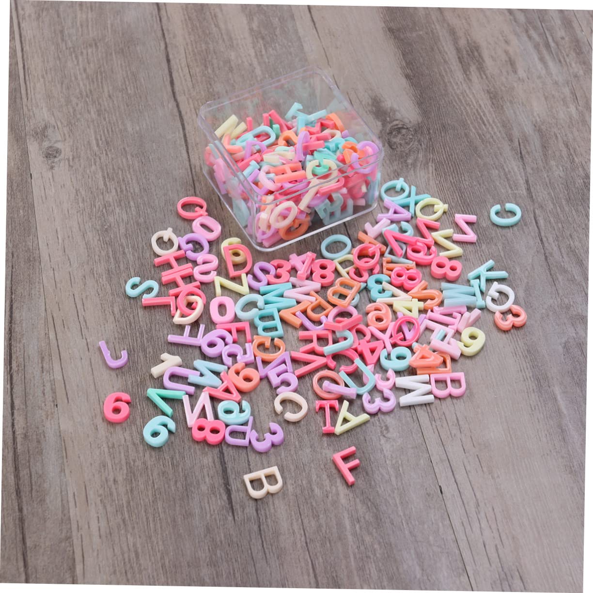 PLAFOPE Juego De 3 Pulseras Con Cuentas Y Figuras Del Alfabeto Letras Acrílicas Y Colgantes De Resina (200 Piezas)