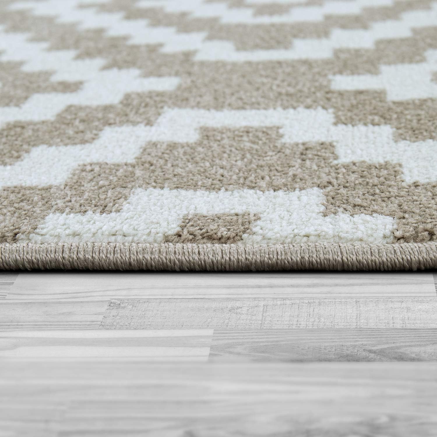 Paco Home Area Rug Moroccan Diamond Pattern in Pastel Beige White, Size: 2' x 3'3"