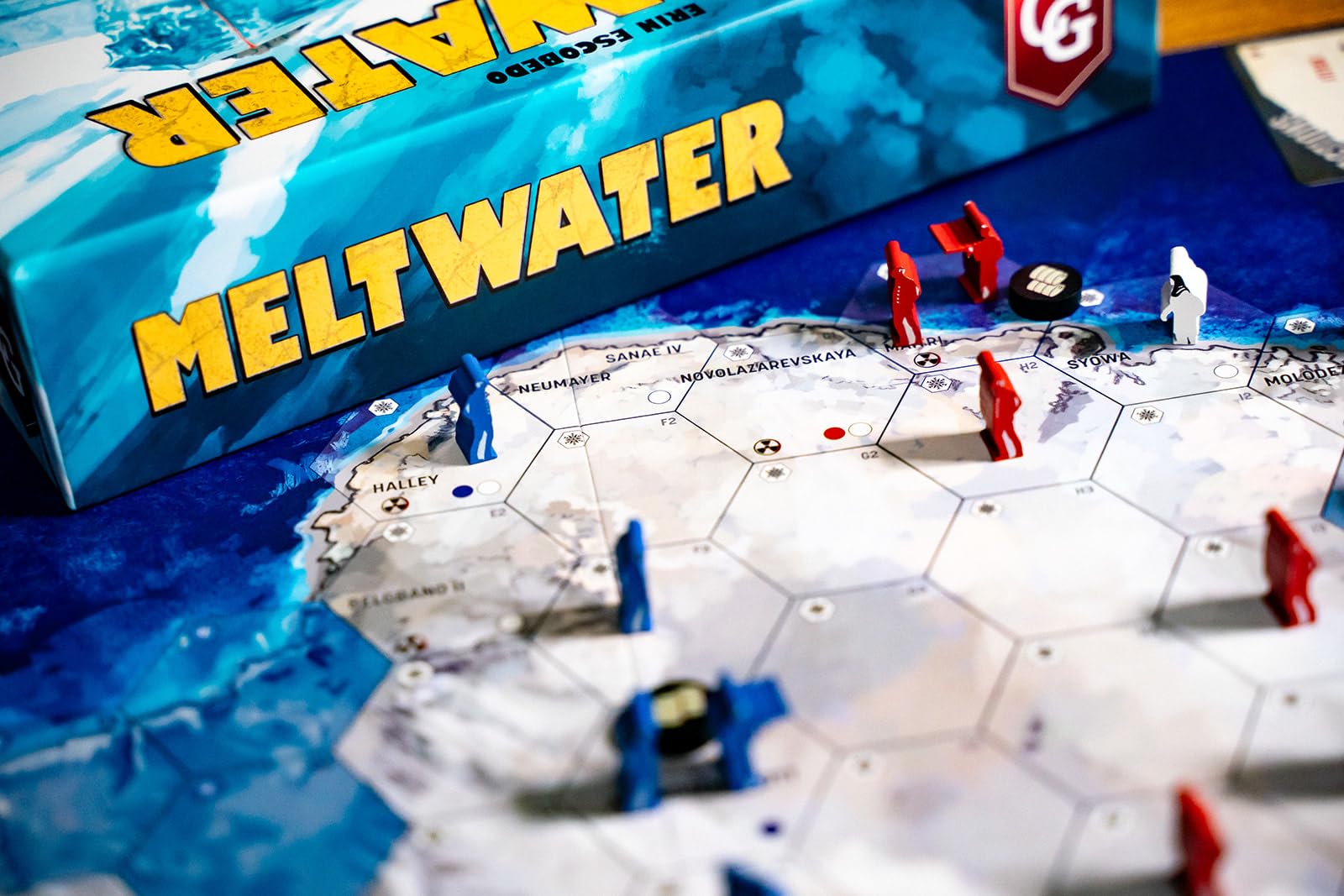 Capstone Games | Meltwater | Gra Planszowa, Strategia Przetrwania Na Antarktydzie Bez Kości | 2 Graczy | 60 Minut