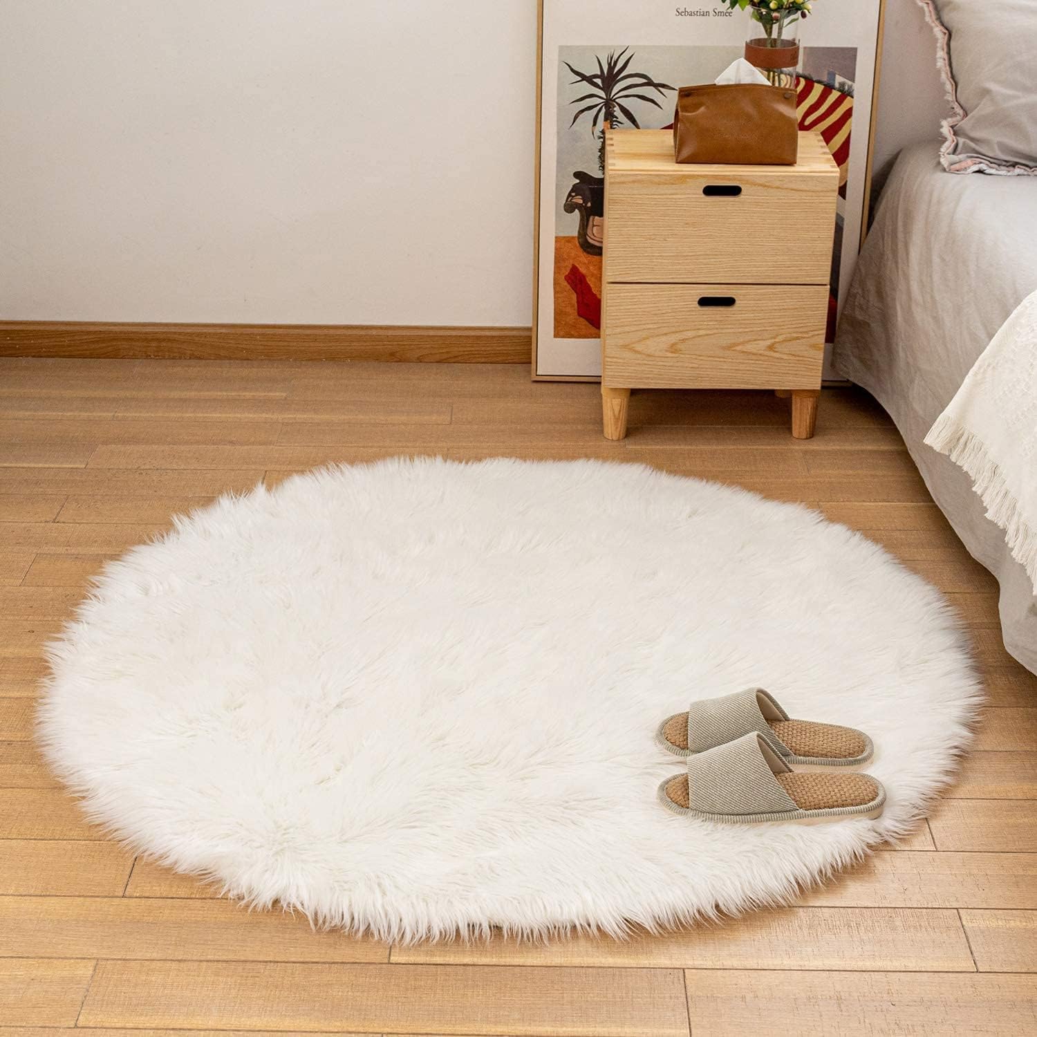 HLZDH faux fur soft fluffy single sheepskin stule Style Rug, Faux Fleece Chair Cover Seat Pad Soft Fluffy Shaggy Area Rugs For Bedroom Sofa Floor (Round white, 90 X 90 CM)
